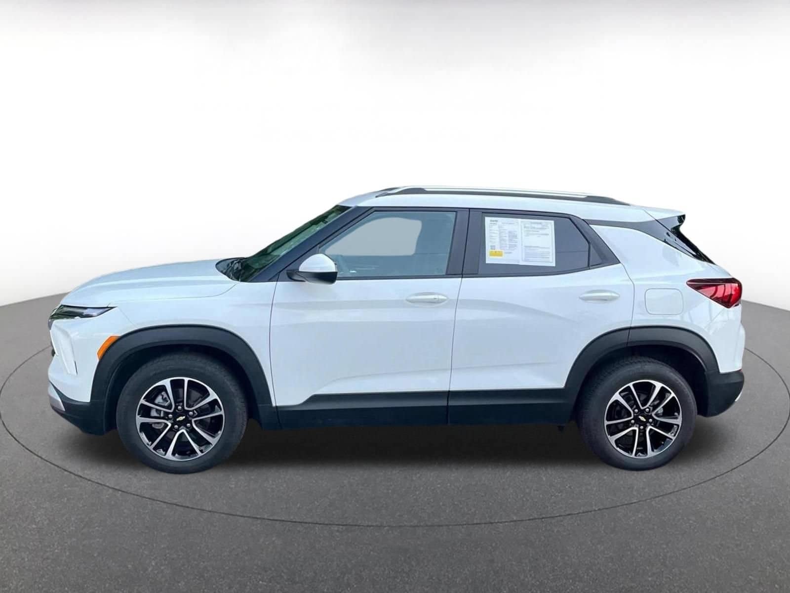 Thumbnail: 2025 Chevrolet TrailBlazer - 8