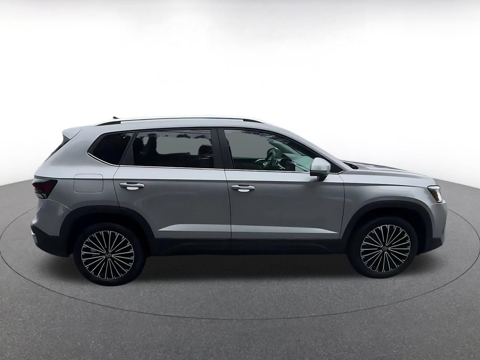 Thumbnail: 2026 Volkswagen Taos - 15
