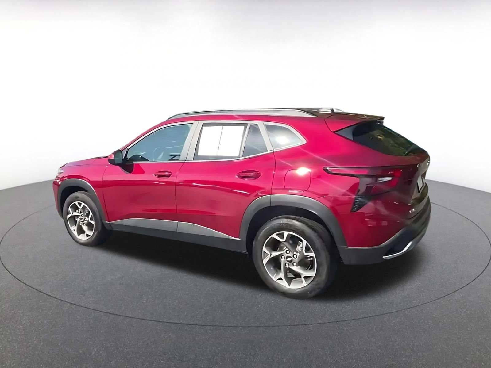 Thumbnail: 2025 Chevrolet Trax - 9