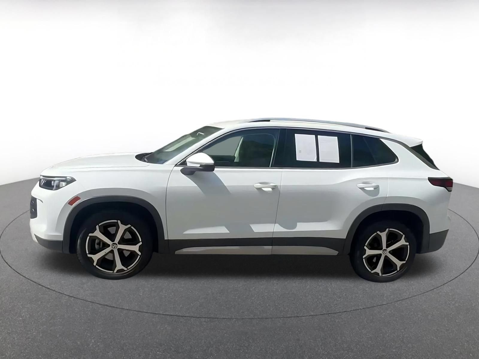 Thumbnail: 2026 Volkswagen Tiguan - 8