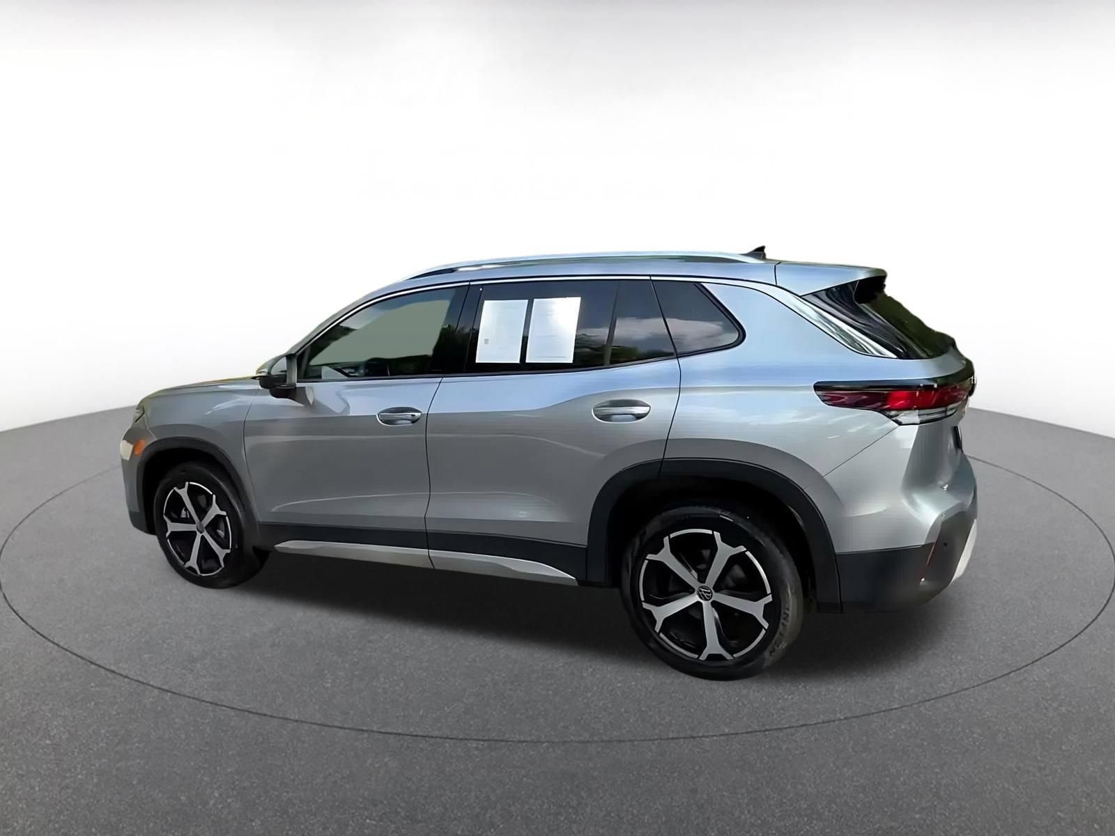 Thumbnail: 2026 Volkswagen Tiguan - 9