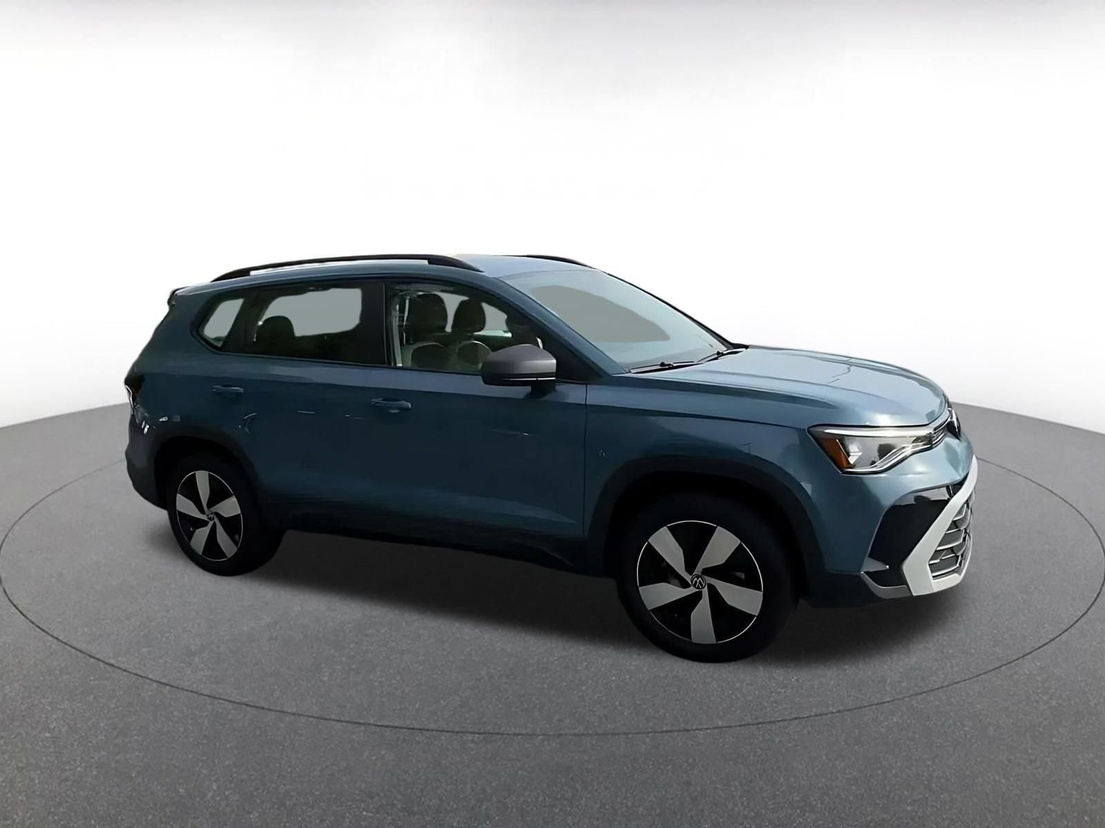 Thumbnail: 2026 Volkswagen Taos - 2