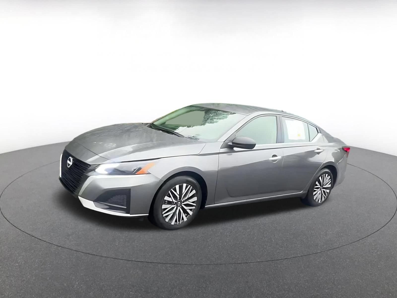 Thumbnail: 2025 Nissan Altima - 7