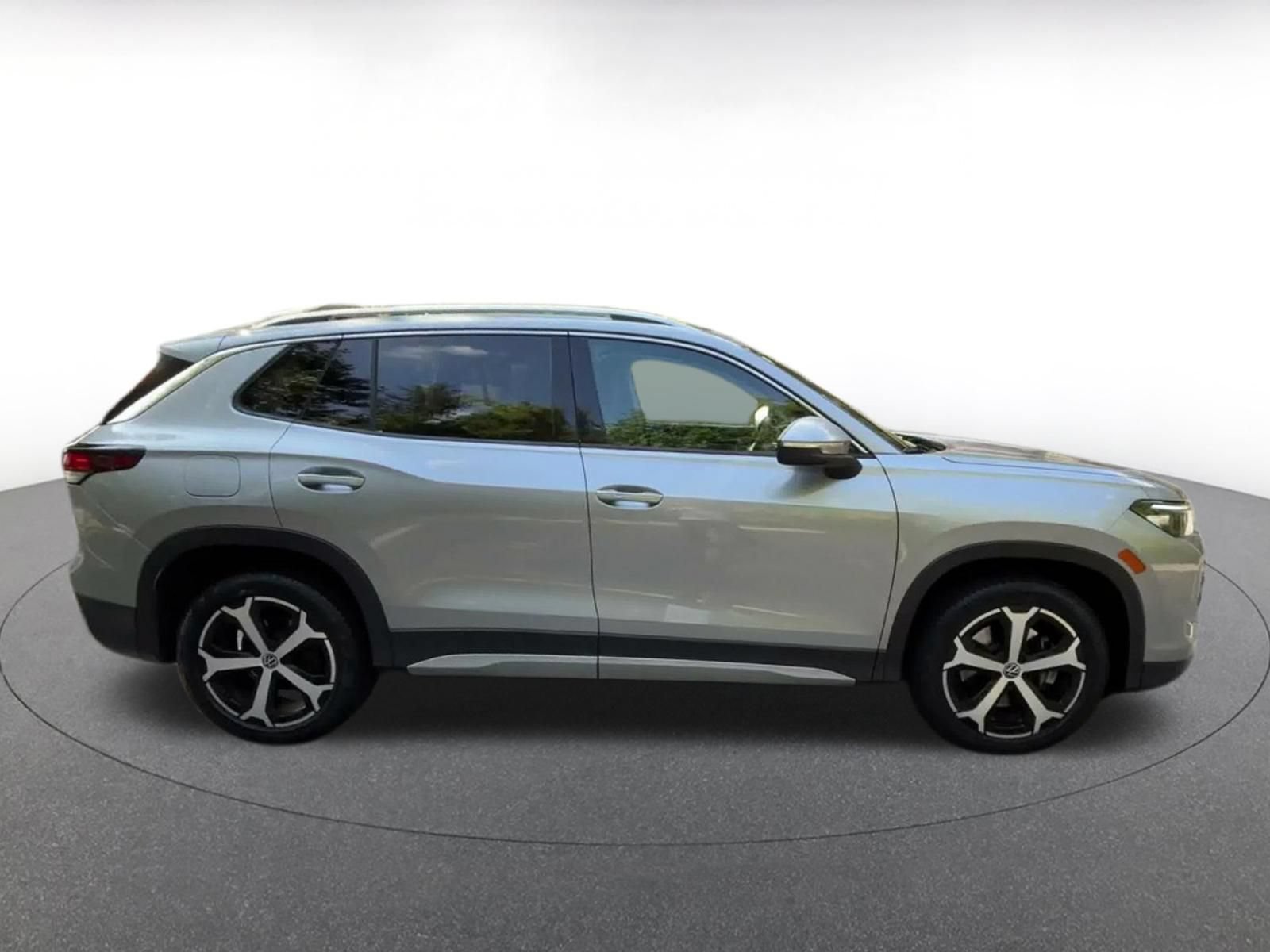 Thumbnail: 2026 Volkswagen Tiguan - 15