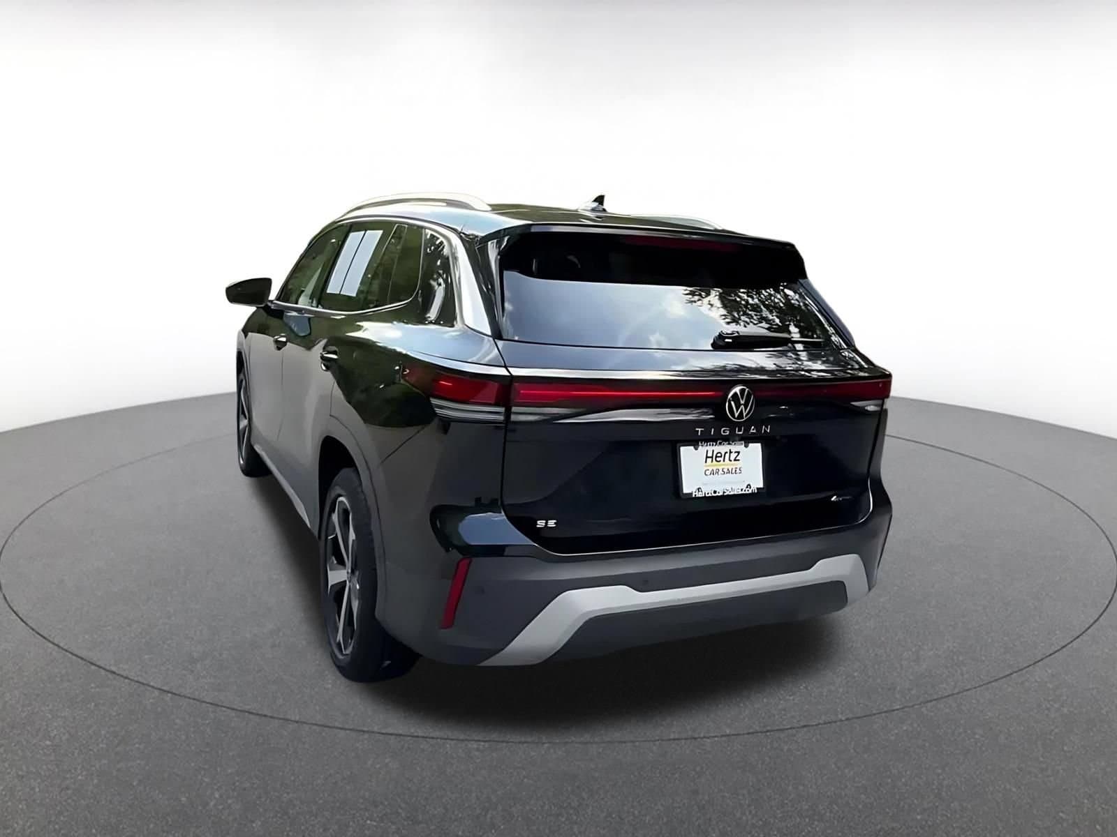 Thumbnail: 2026 Volkswagen Tiguan - 12