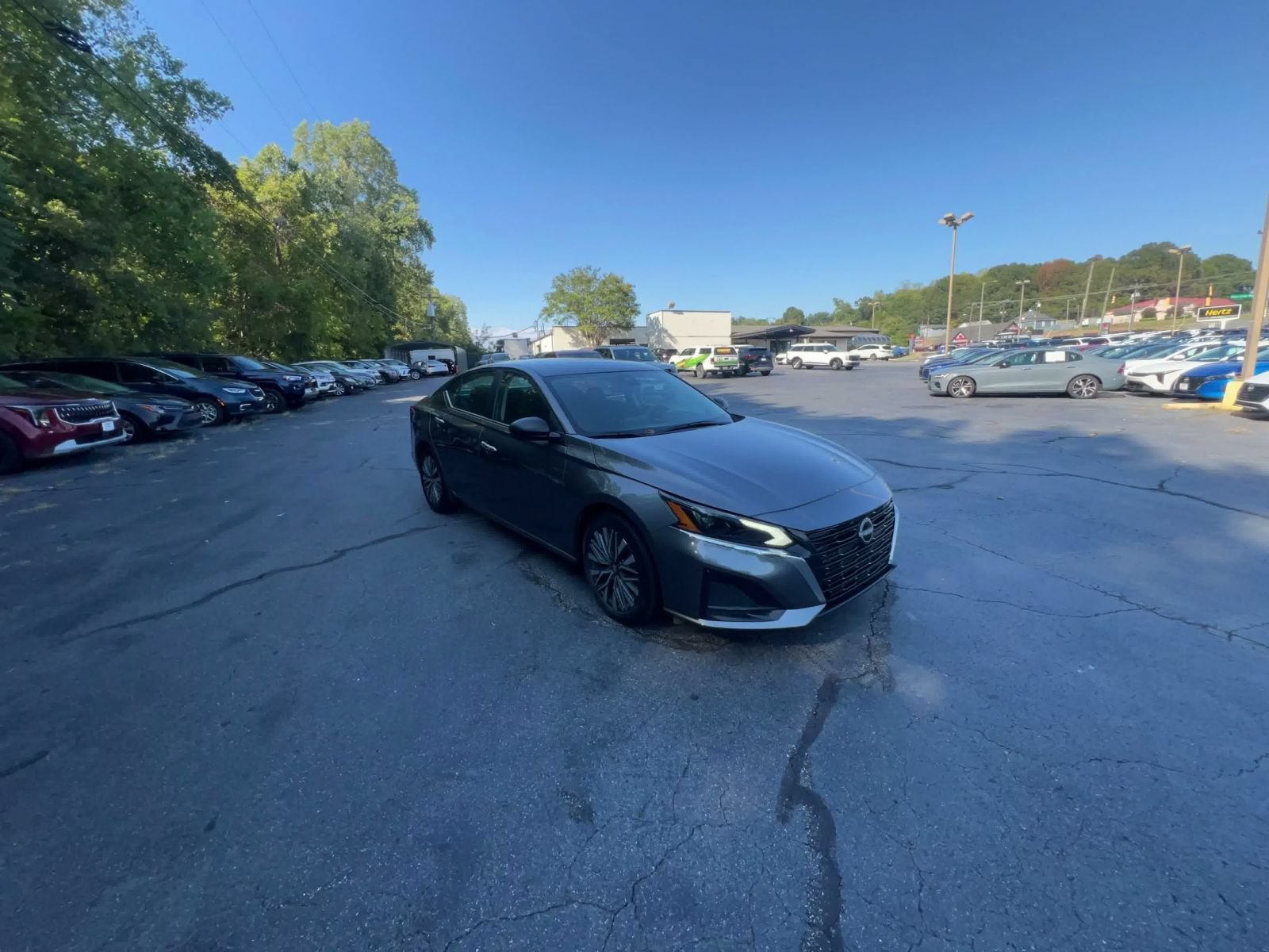Thumbnail: 2025 Nissan Altima - 3