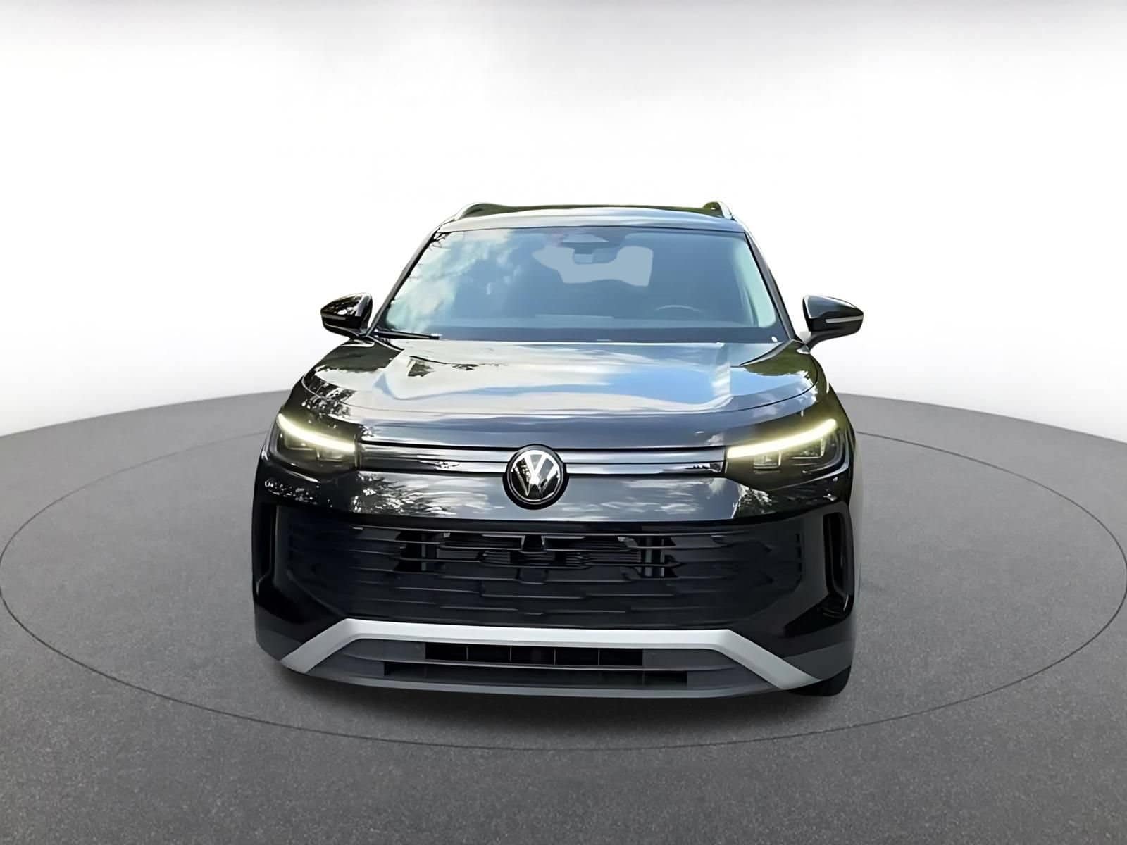 Thumbnail: 2026 Volkswagen Tiguan - 4