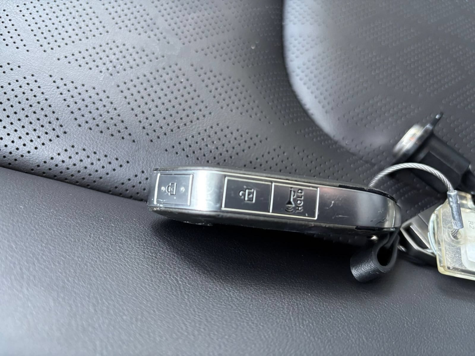 Thumbnail: 2026 Kia Carnival - 25