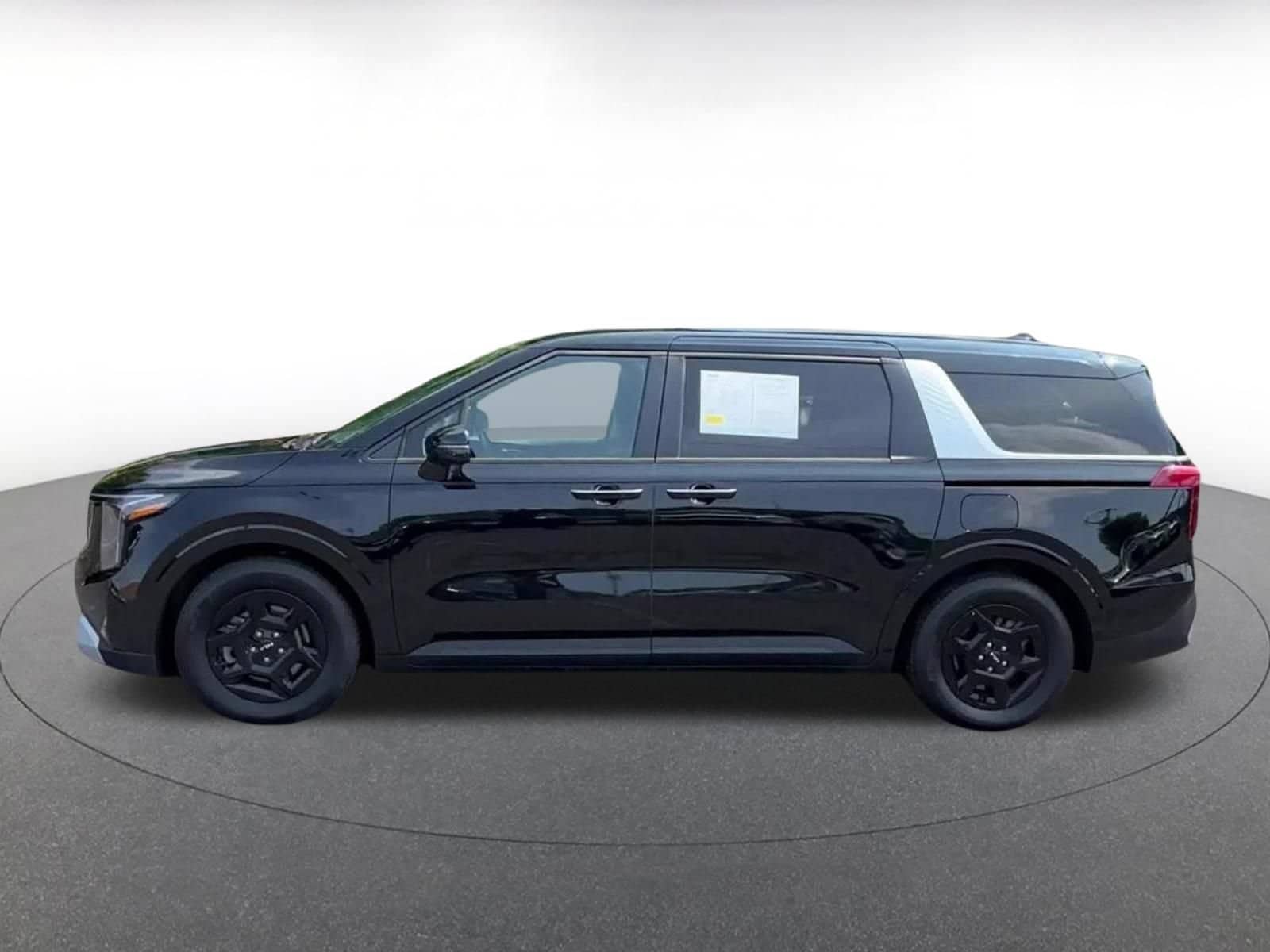 Thumbnail: 2026 Kia Carnival - 8