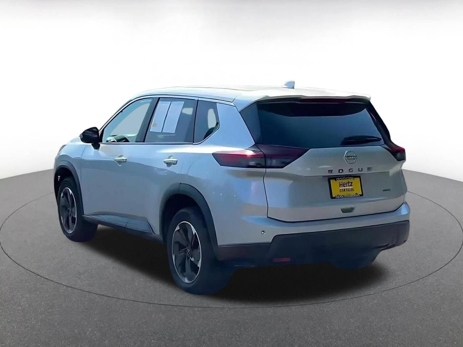 Thumbnail: 2025 Nissan Rogue - 10