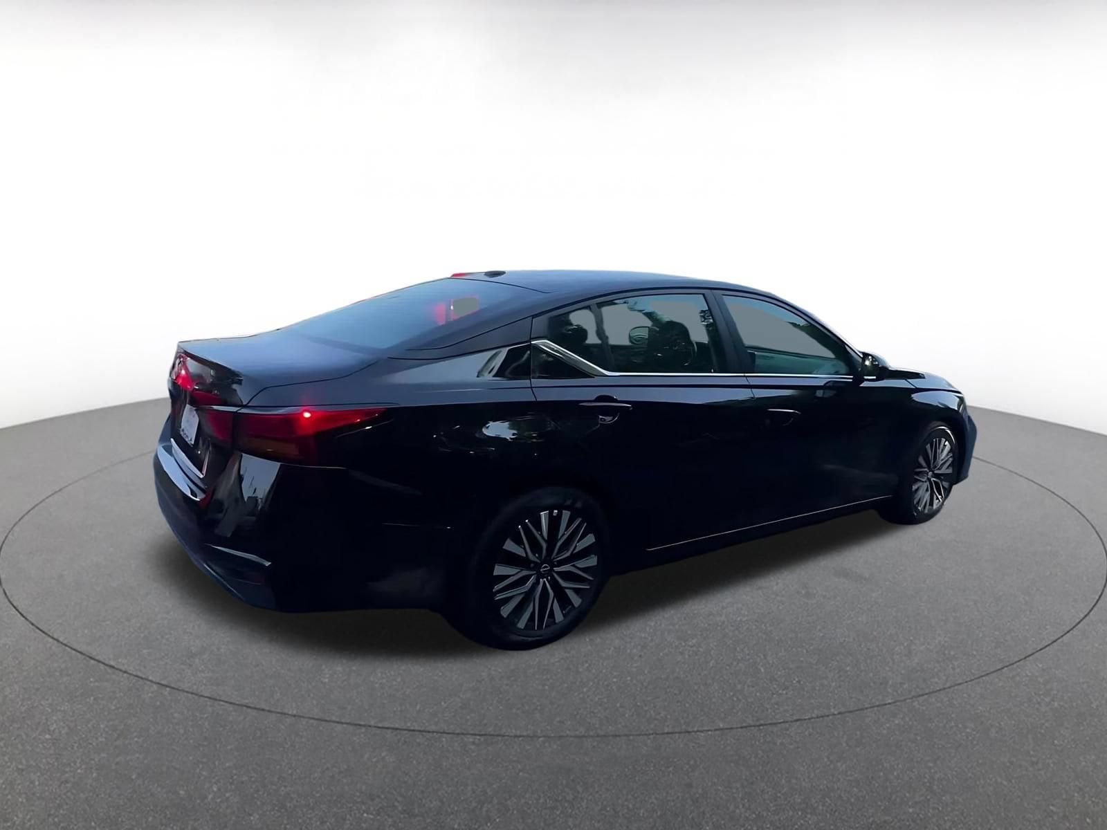 Thumbnail: 2026 Nissan Altima - 13