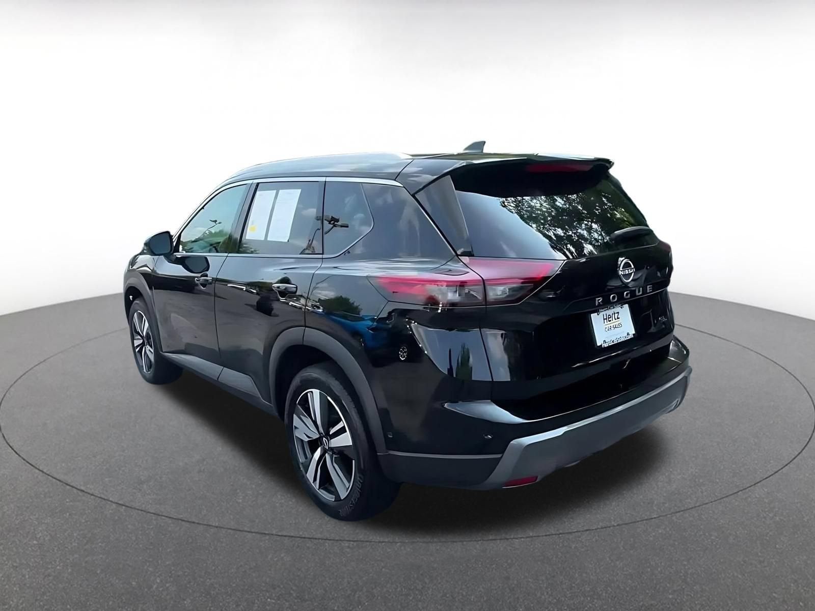 Thumbnail: 2026 Nissan Rogue - 10