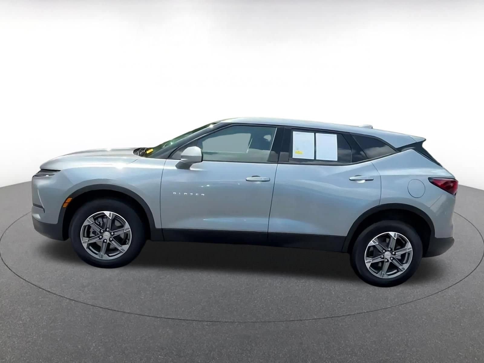 Thumbnail: 2026 Chevrolet Blazer - 8