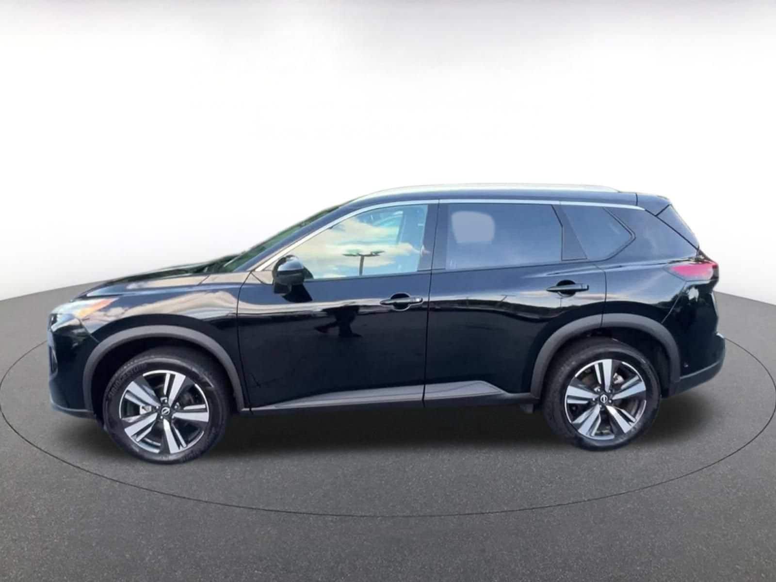 Thumbnail: 2026 Nissan Rogue - 8