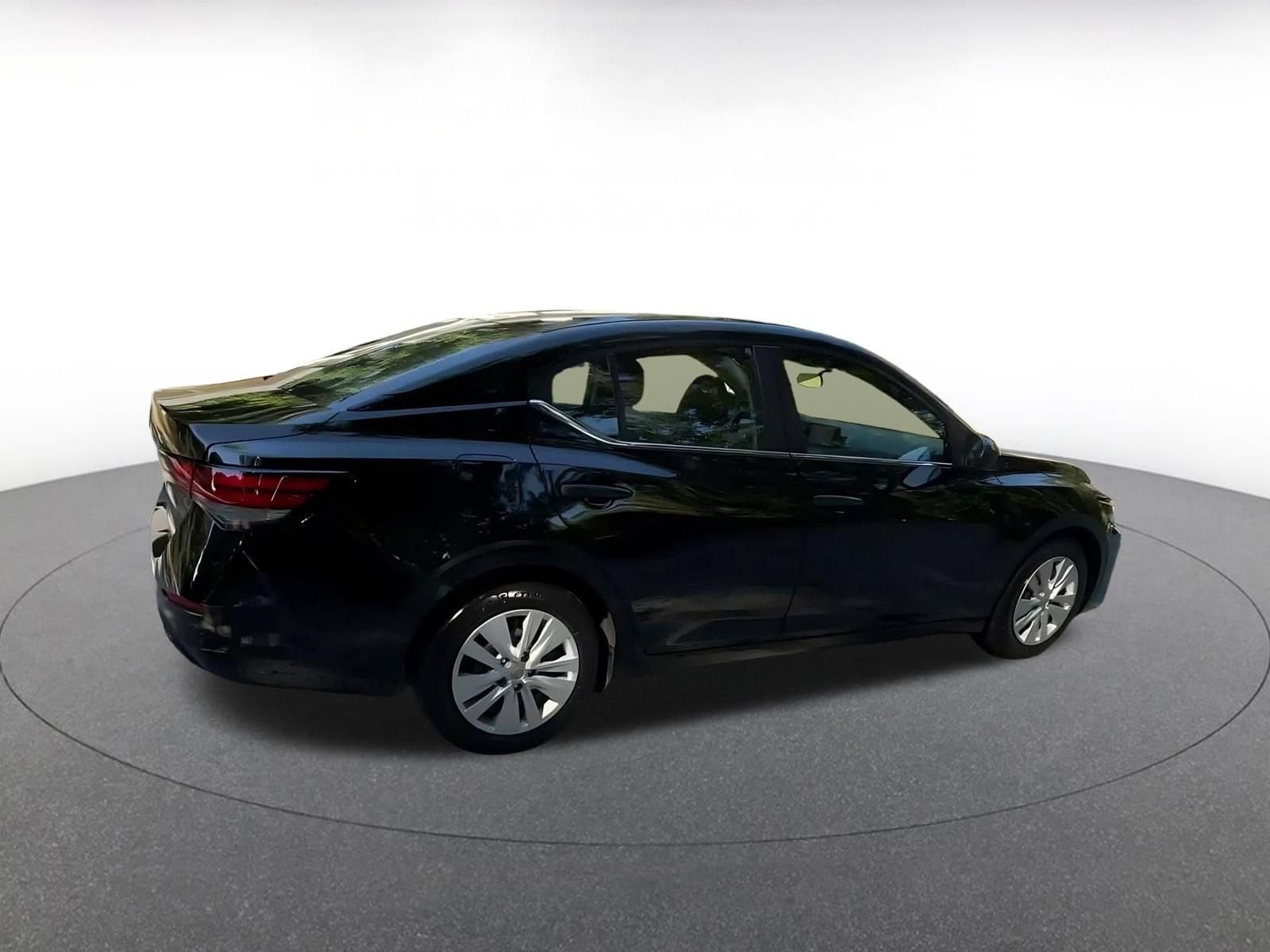 Thumbnail: 2025 Nissan Sentra - 14