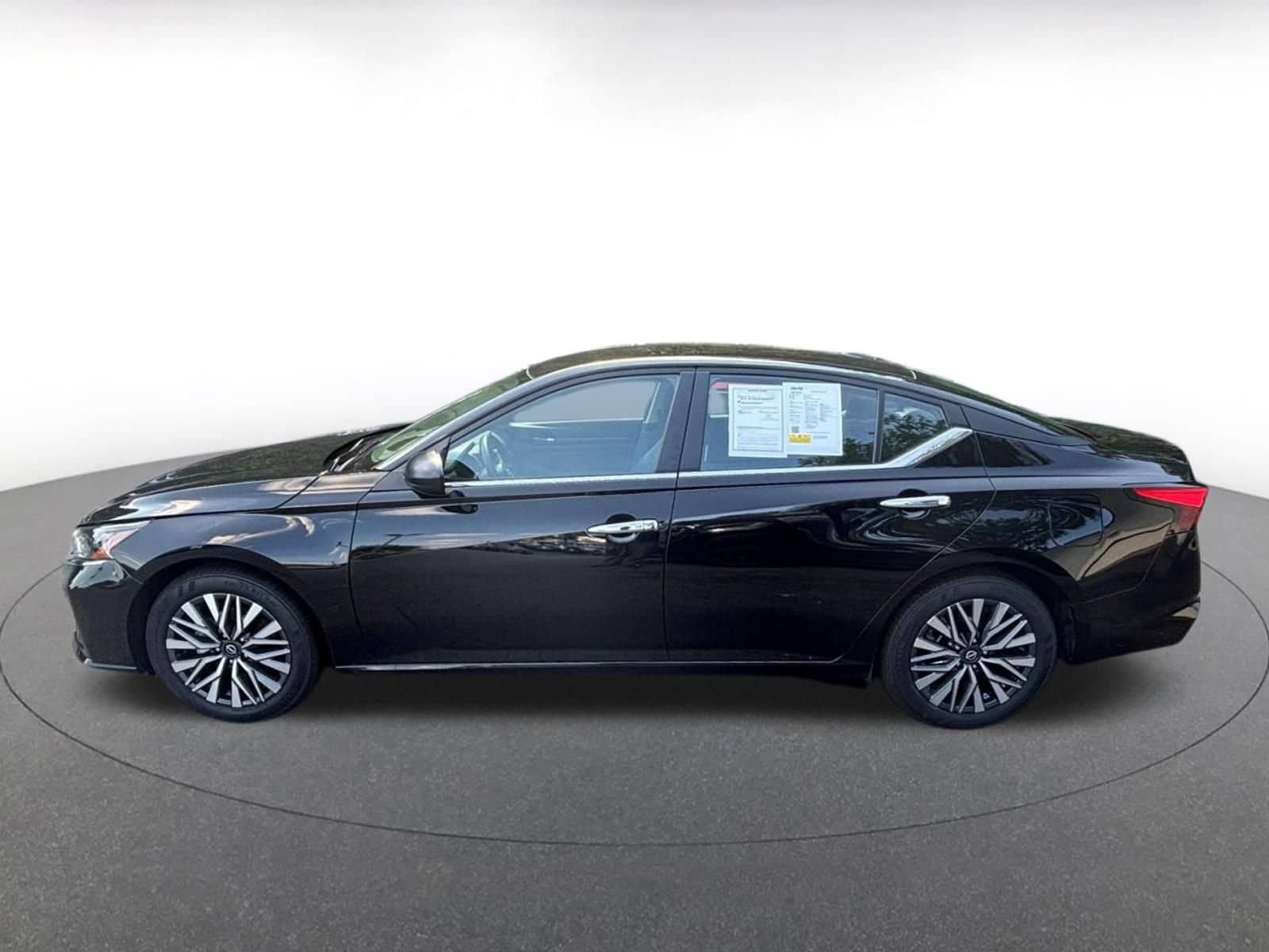 Thumbnail: 2025 Nissan Altima - 20