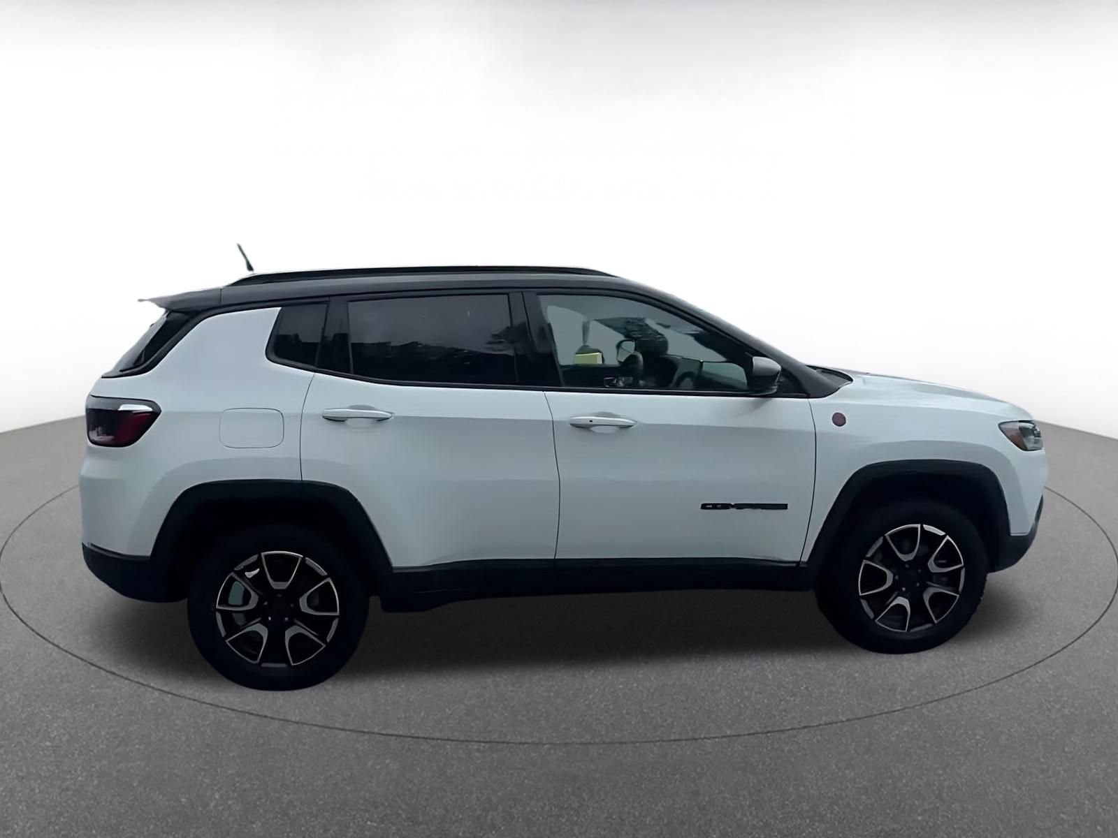 Thumbnail: 2025 Jeep Compass - 15
