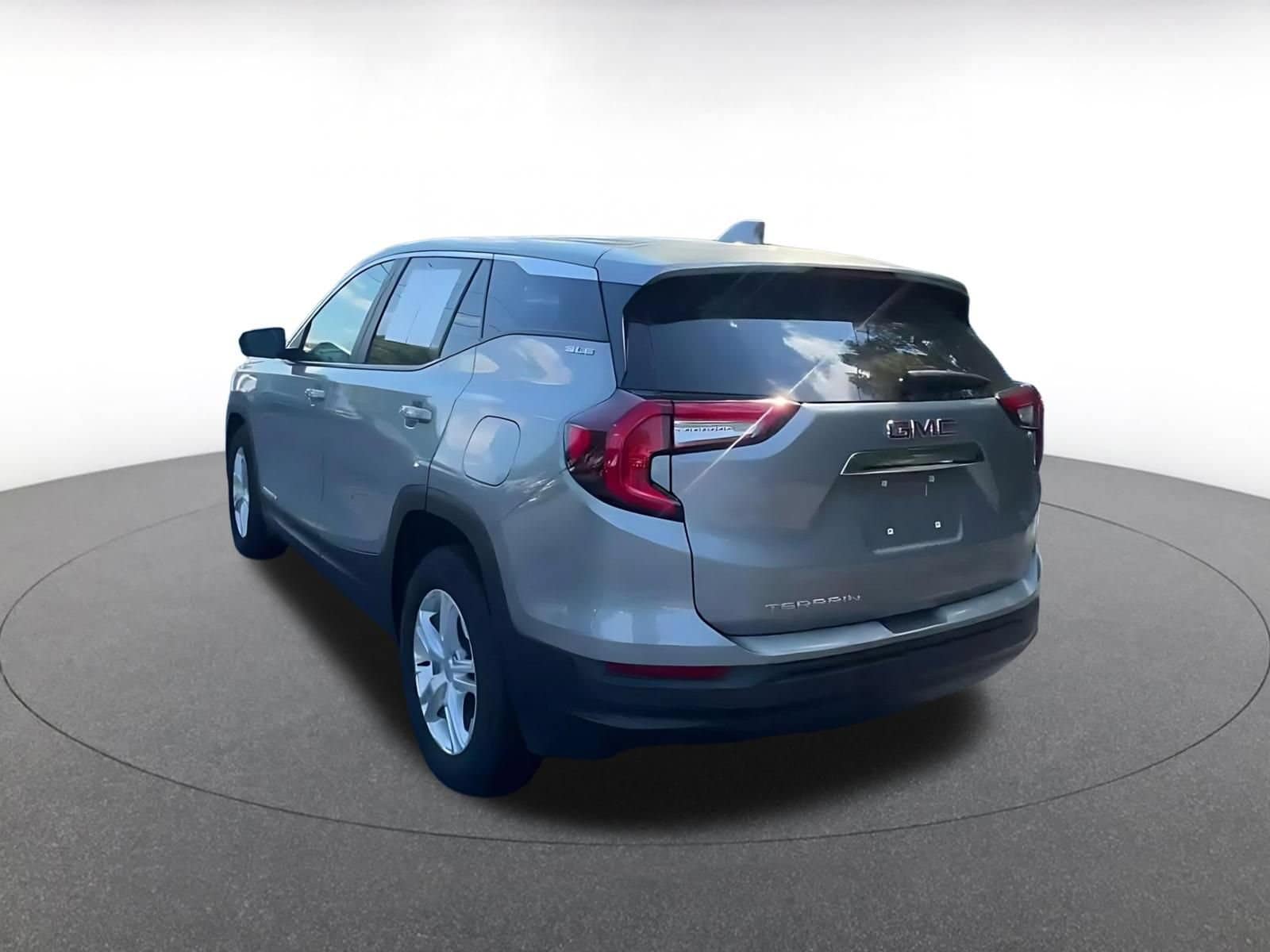 Thumbnail: 2024 GMC Terrain - 10