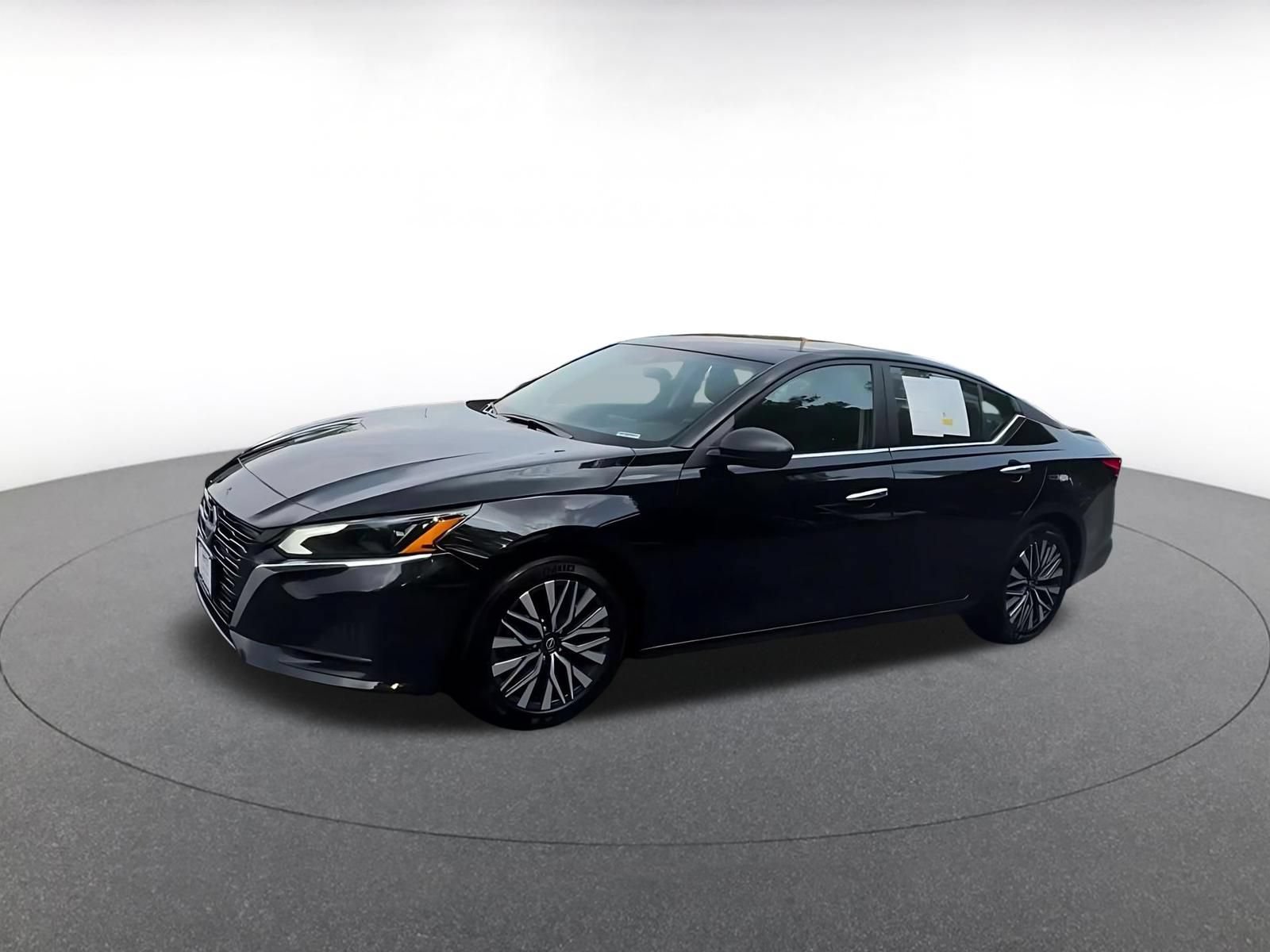 Thumbnail: 2025 Nissan Altima - 7