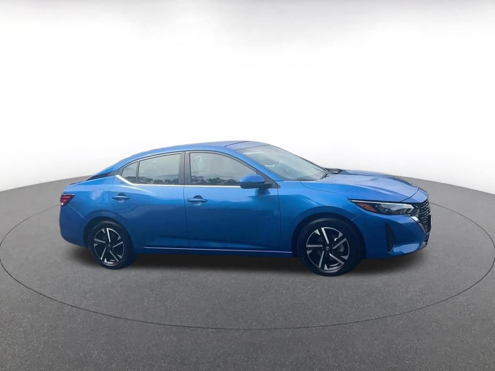 Thumbnail: 2025 Nissan Sentra - 2