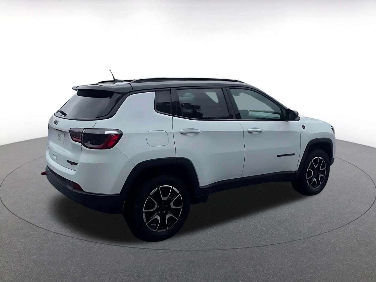 Thumbnail: 2025 Jeep Compass - 14