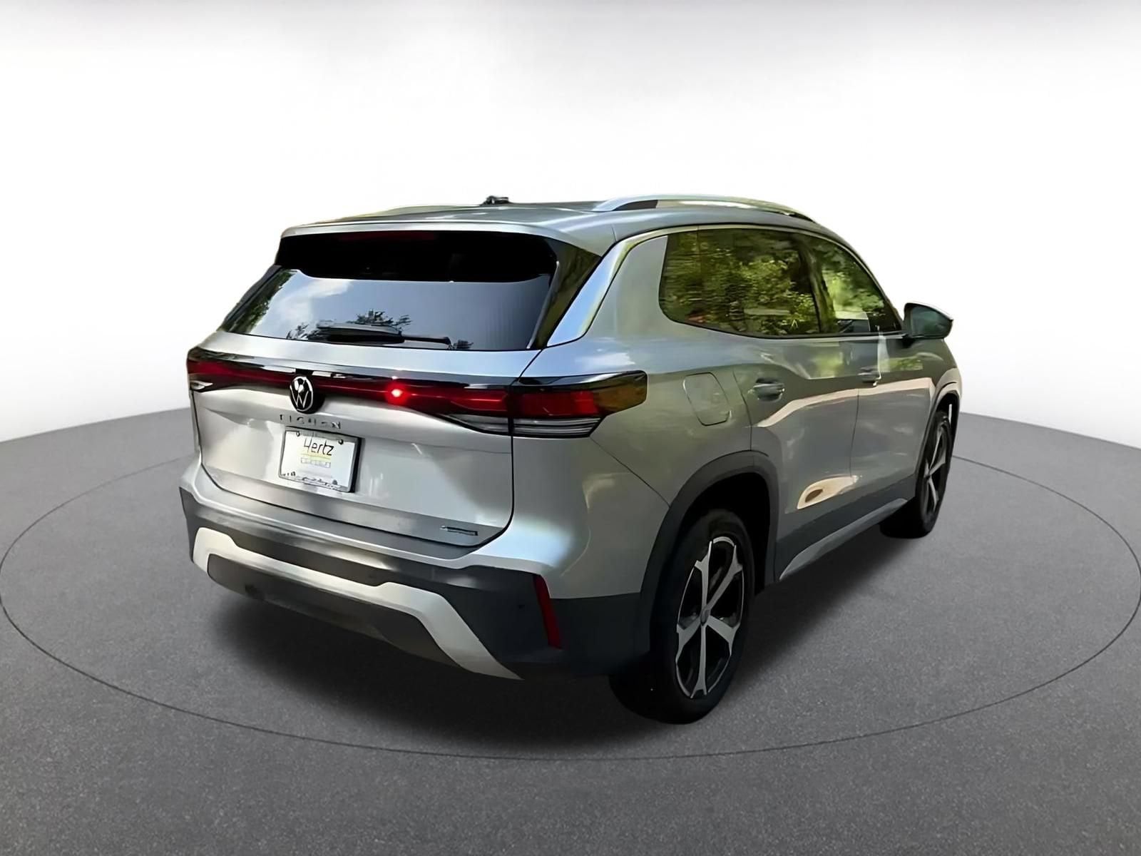 Thumbnail: 2026 Volkswagen Tiguan - 13