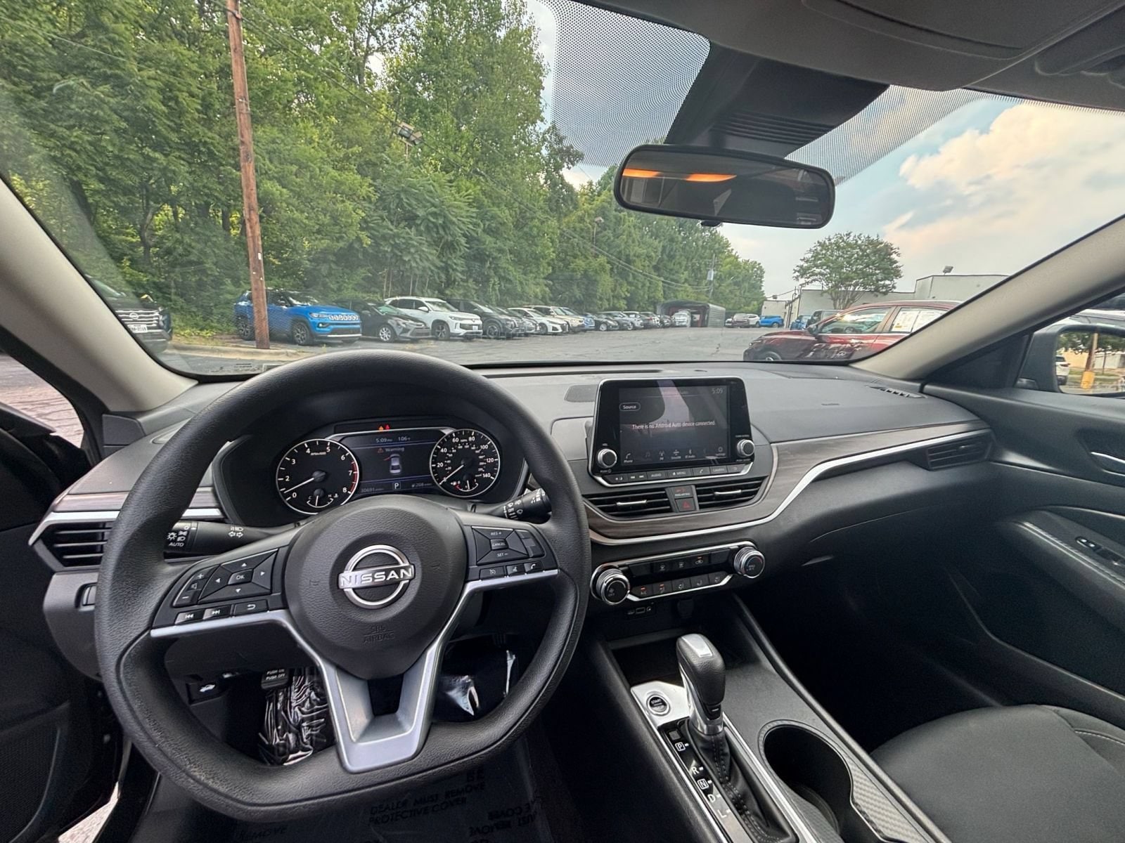 Thumbnail: 2025 Nissan Altima - 28
