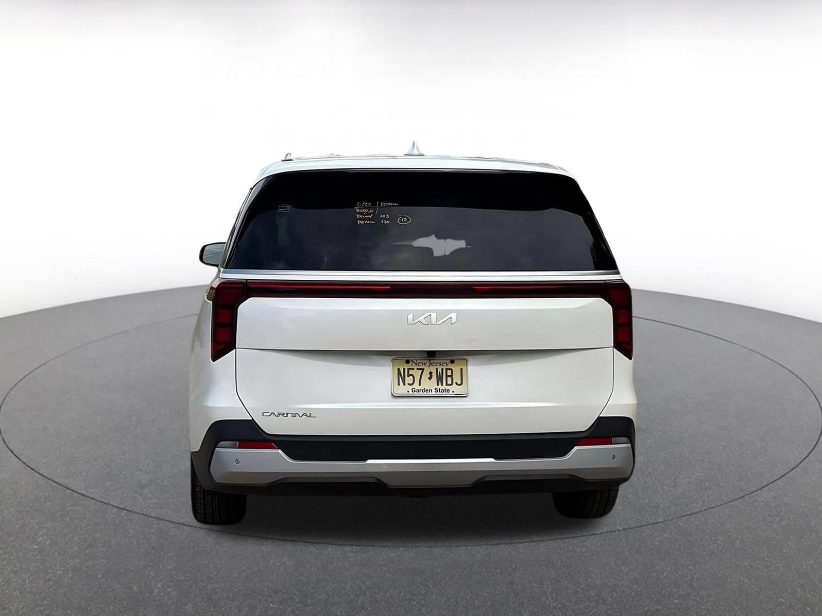 Thumbnail: 2026 Kia Carnival - 12