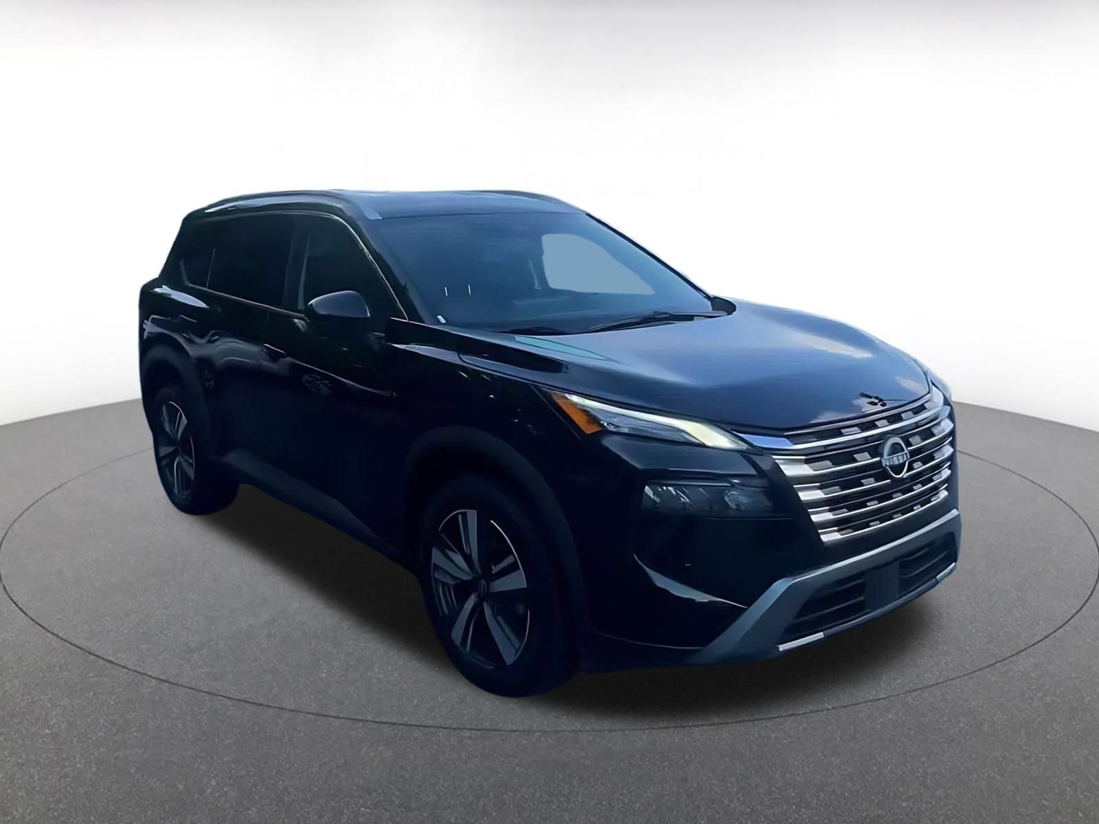 Thumbnail: 2026 Nissan Rogue - 3