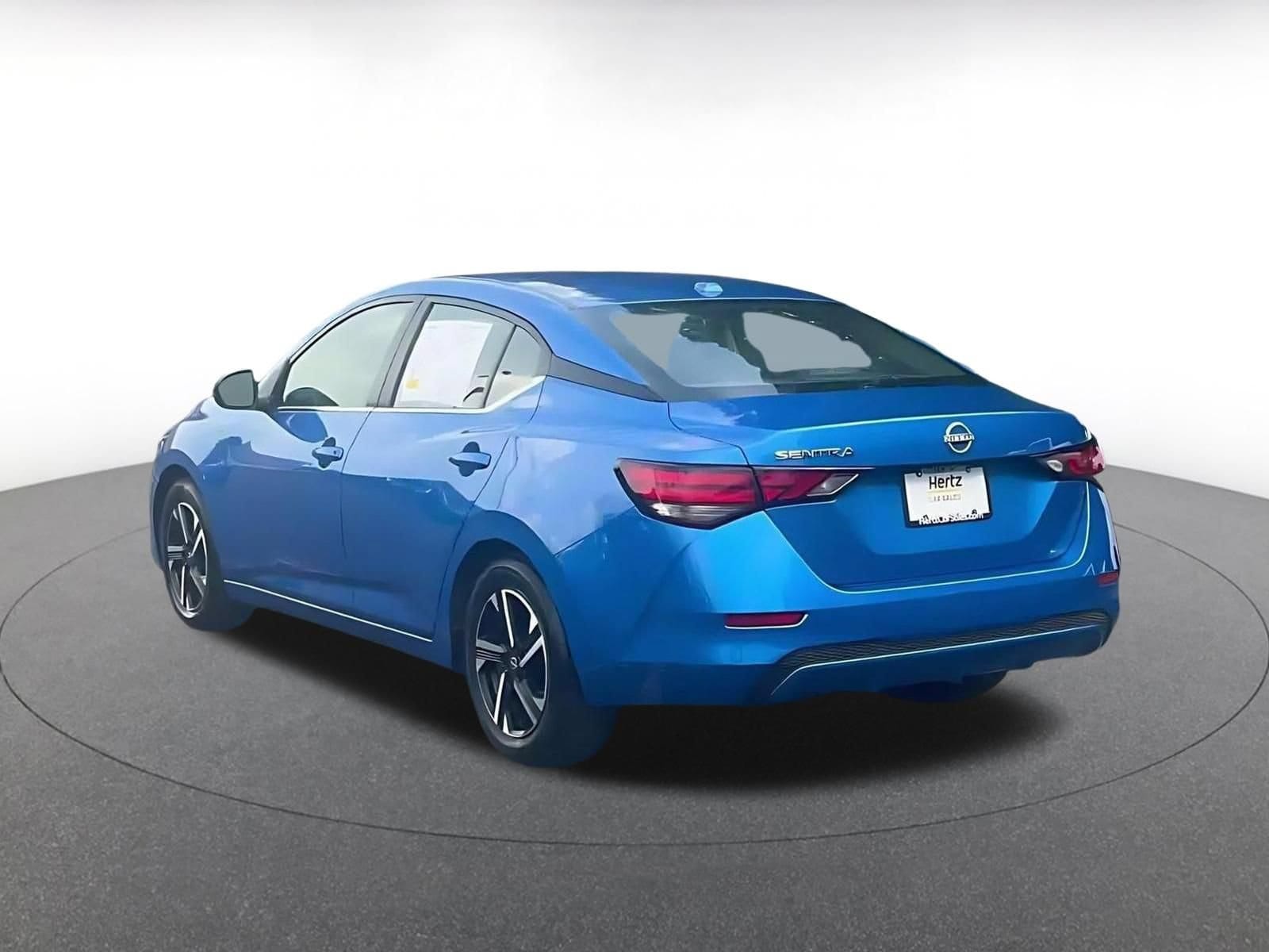Thumbnail: 2025 Nissan Sentra - 10