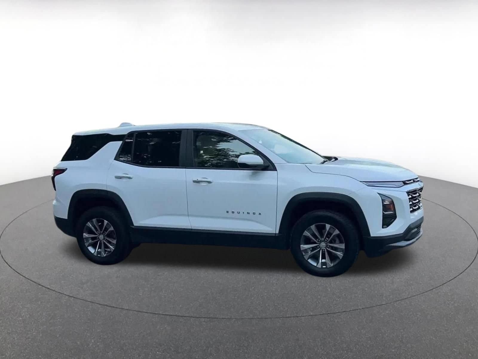 Thumbnail: 2025 Chevrolet Equinox - 2