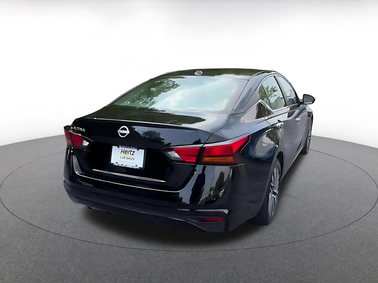 Thumbnail: 2025 Nissan Altima - 14