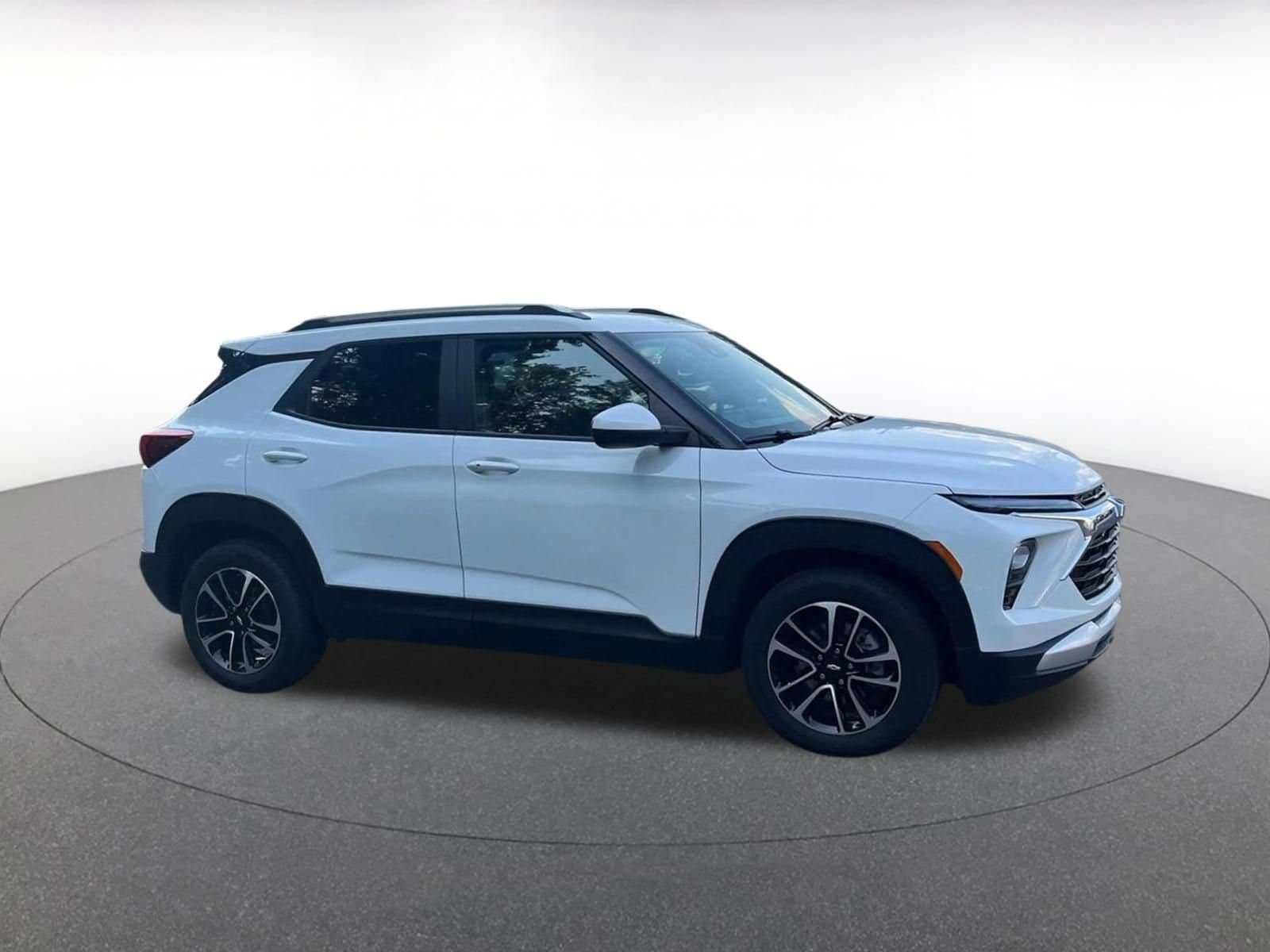 Thumbnail: 2025 Chevrolet TrailBlazer - 2