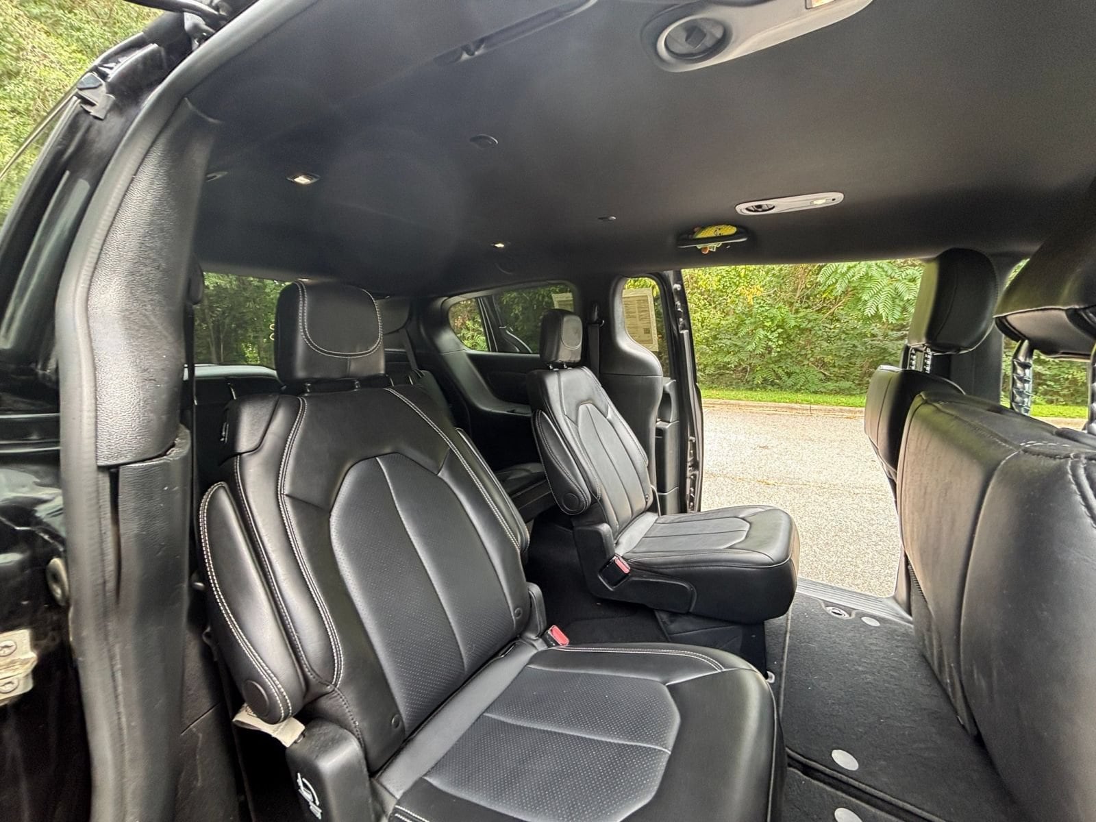 Thumbnail: 2025 Chrysler Pacifica - 21