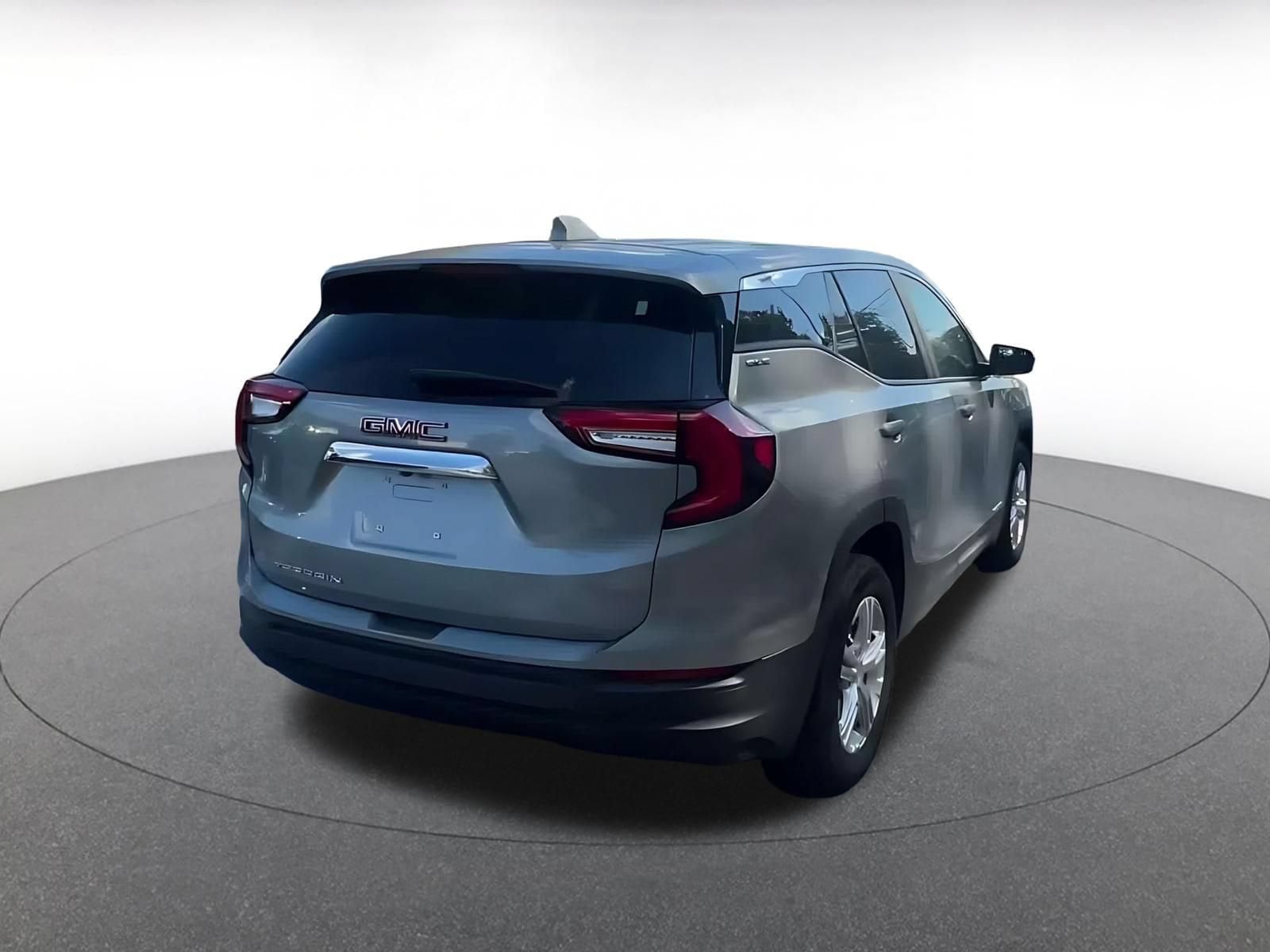 Thumbnail: 2024 GMC Terrain - 13