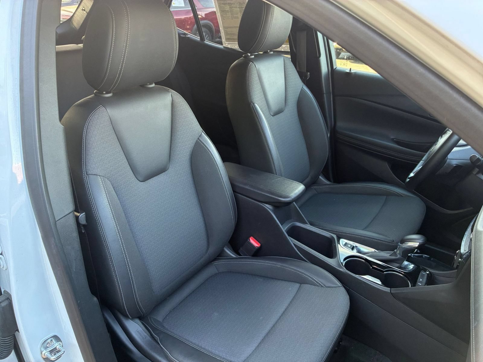 Thumbnail: 2025 Buick Encore GX - 34