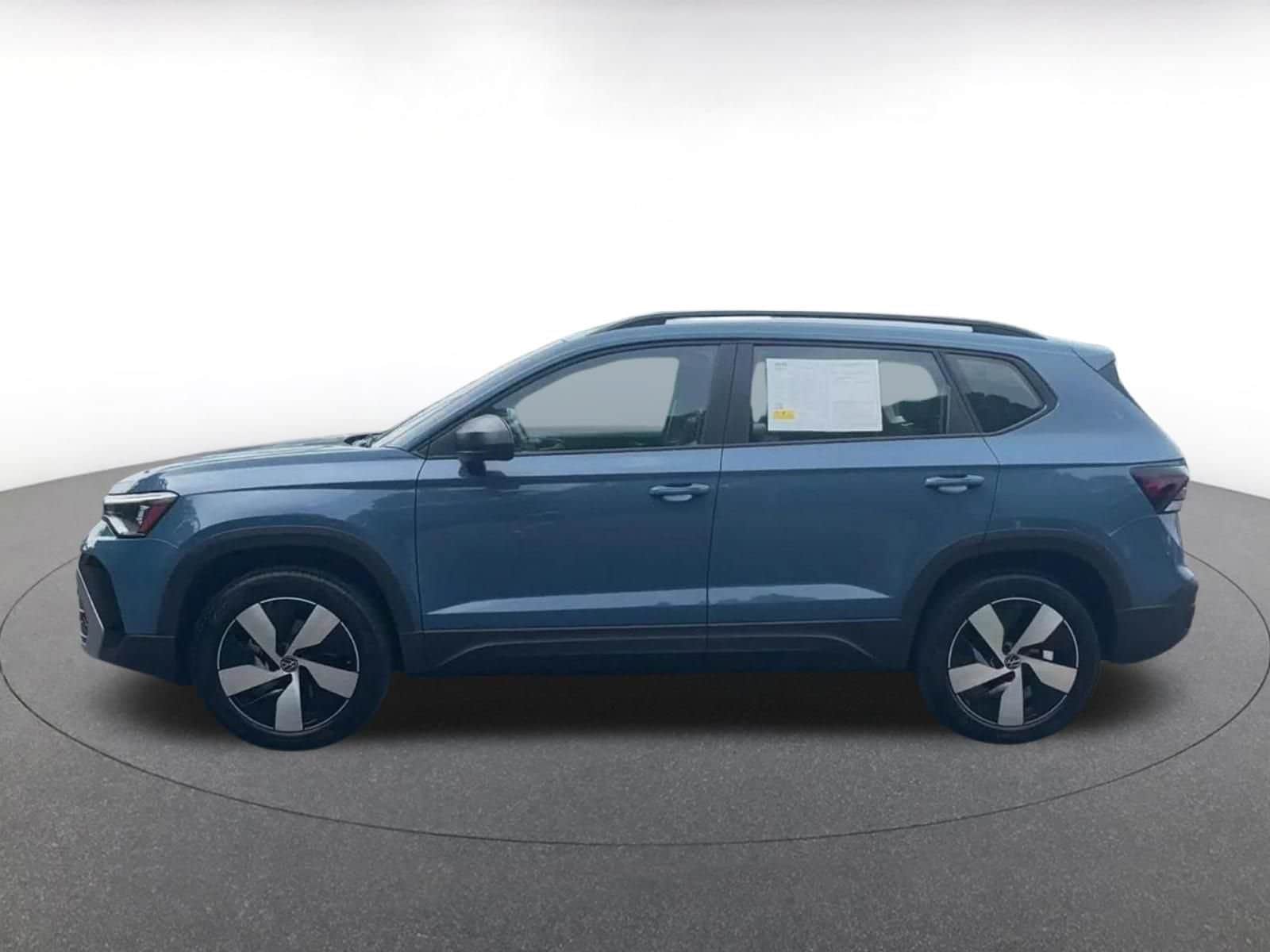 Thumbnail: 2026 Volkswagen Taos - 8
