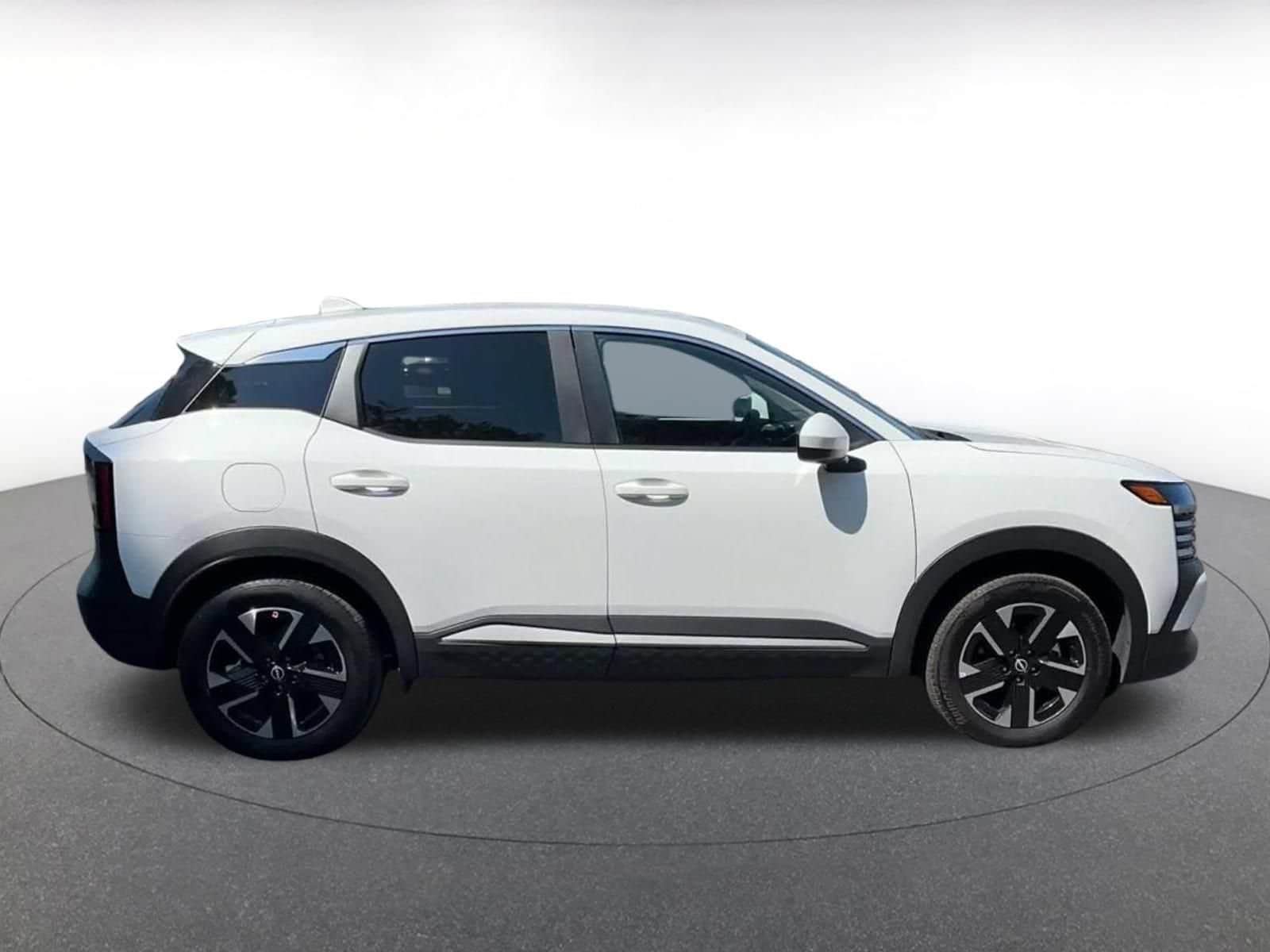 Thumbnail: 2025 Nissan Kicks - 15