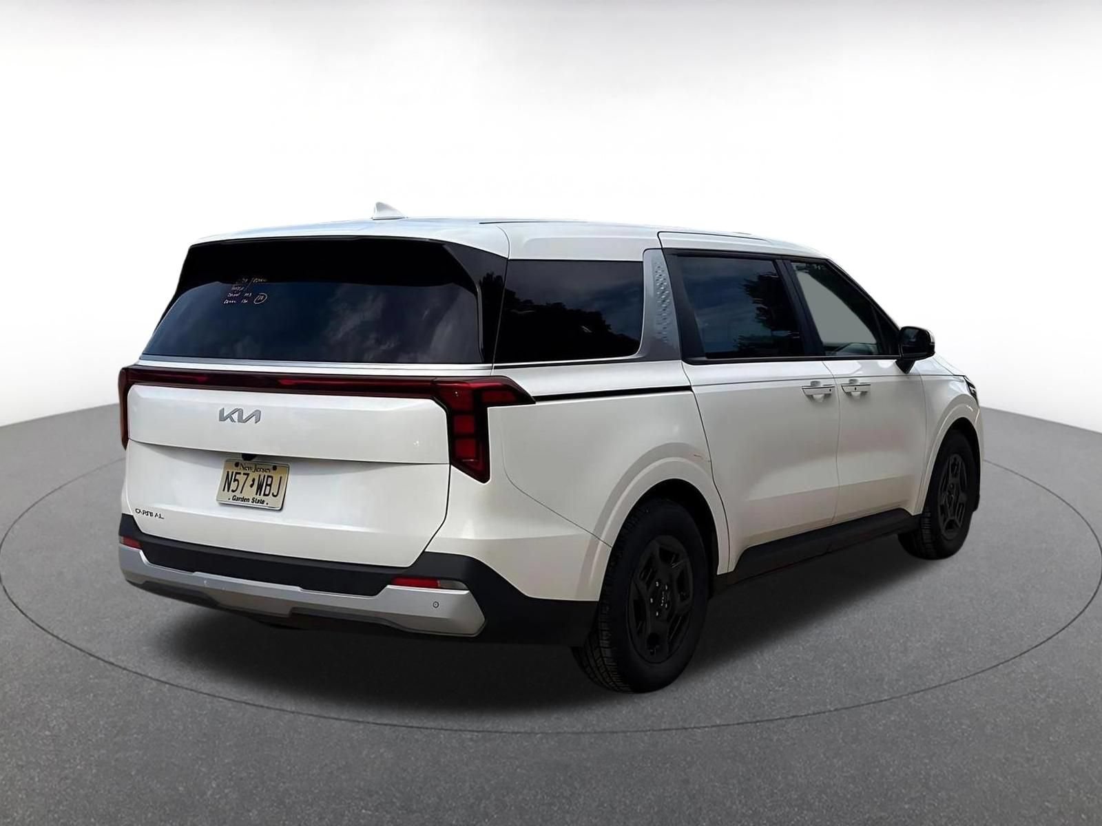 Thumbnail: 2026 Kia Carnival - 14