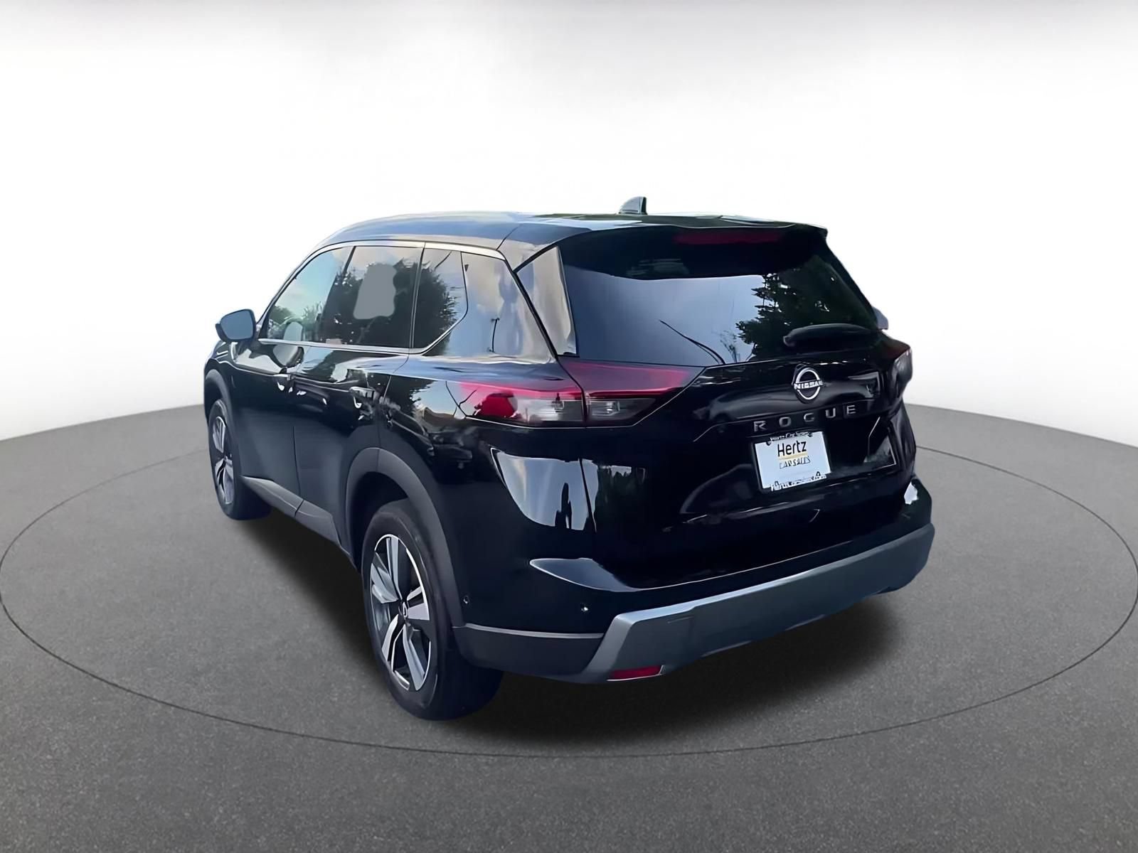 Thumbnail: 2026 Nissan Rogue - 10