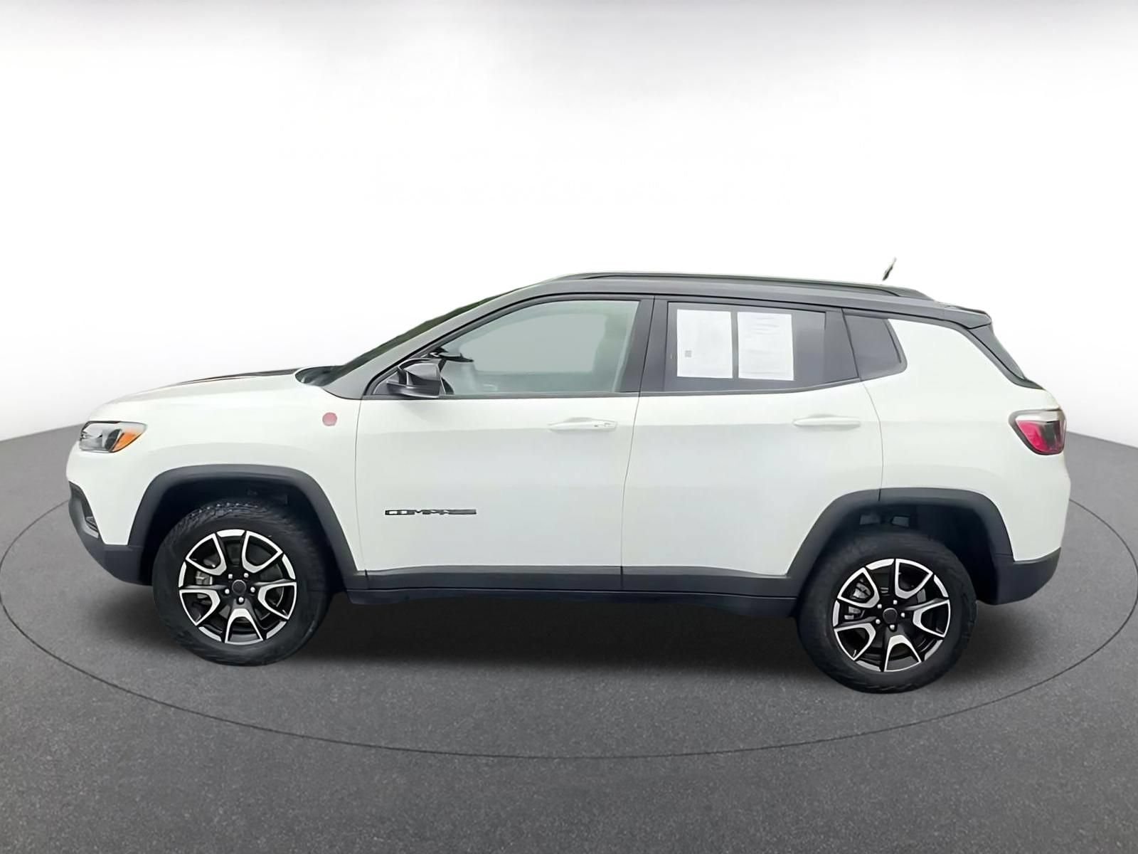 Thumbnail: 2025 Jeep Compass - 8
