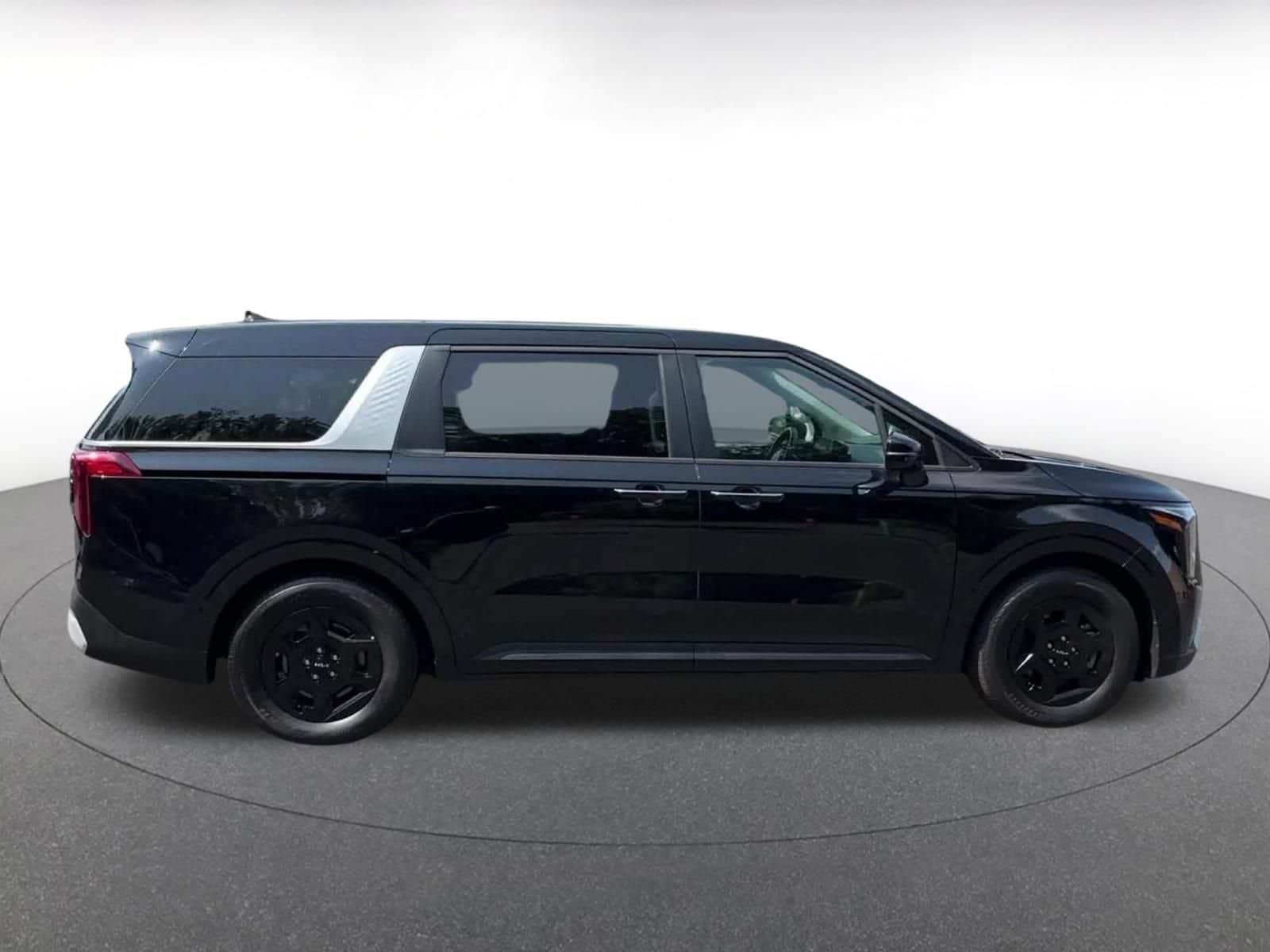 Thumbnail: 2026 Kia Carnival - 15