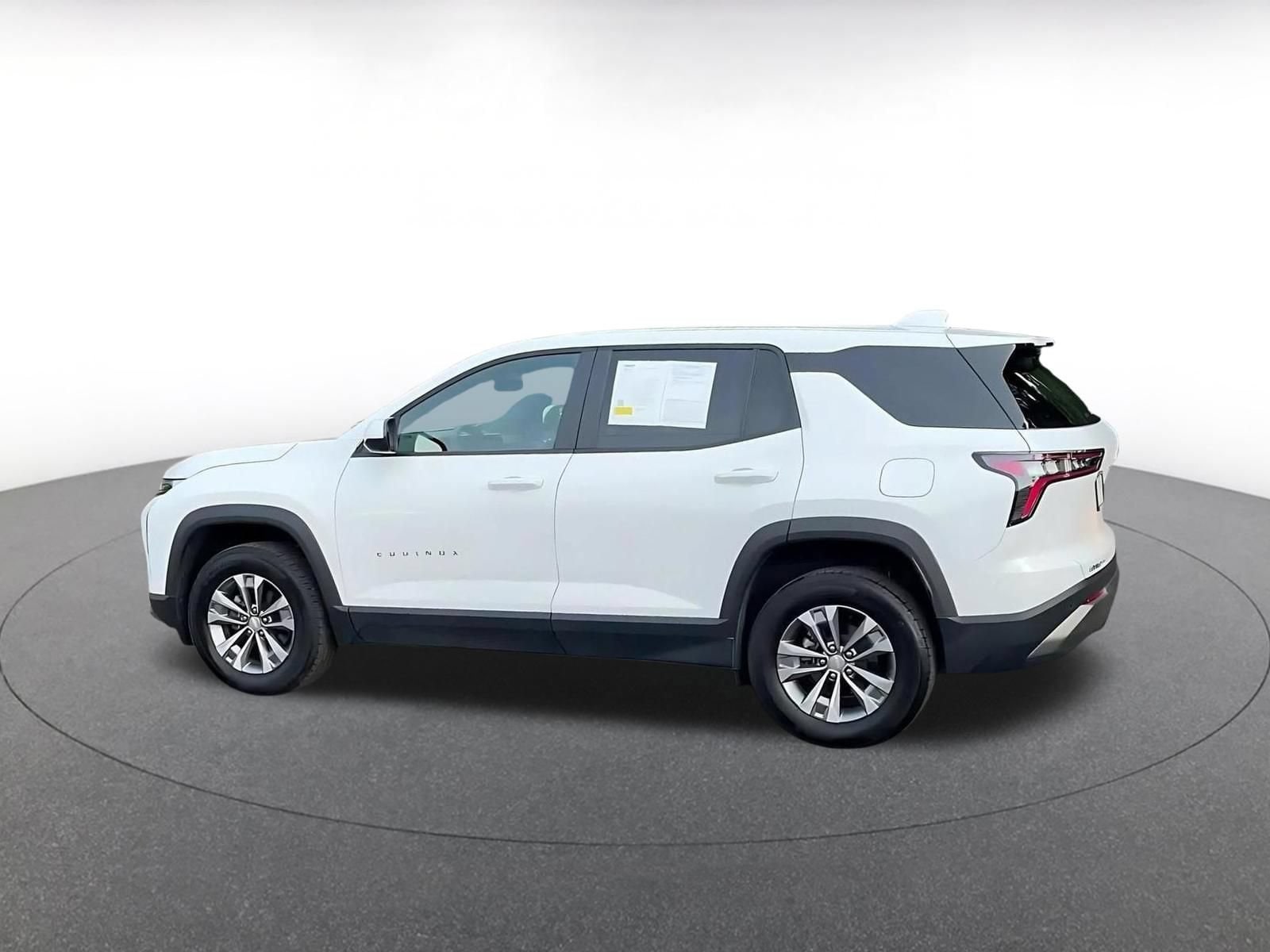 Thumbnail: 2025 Chevrolet Equinox - 9