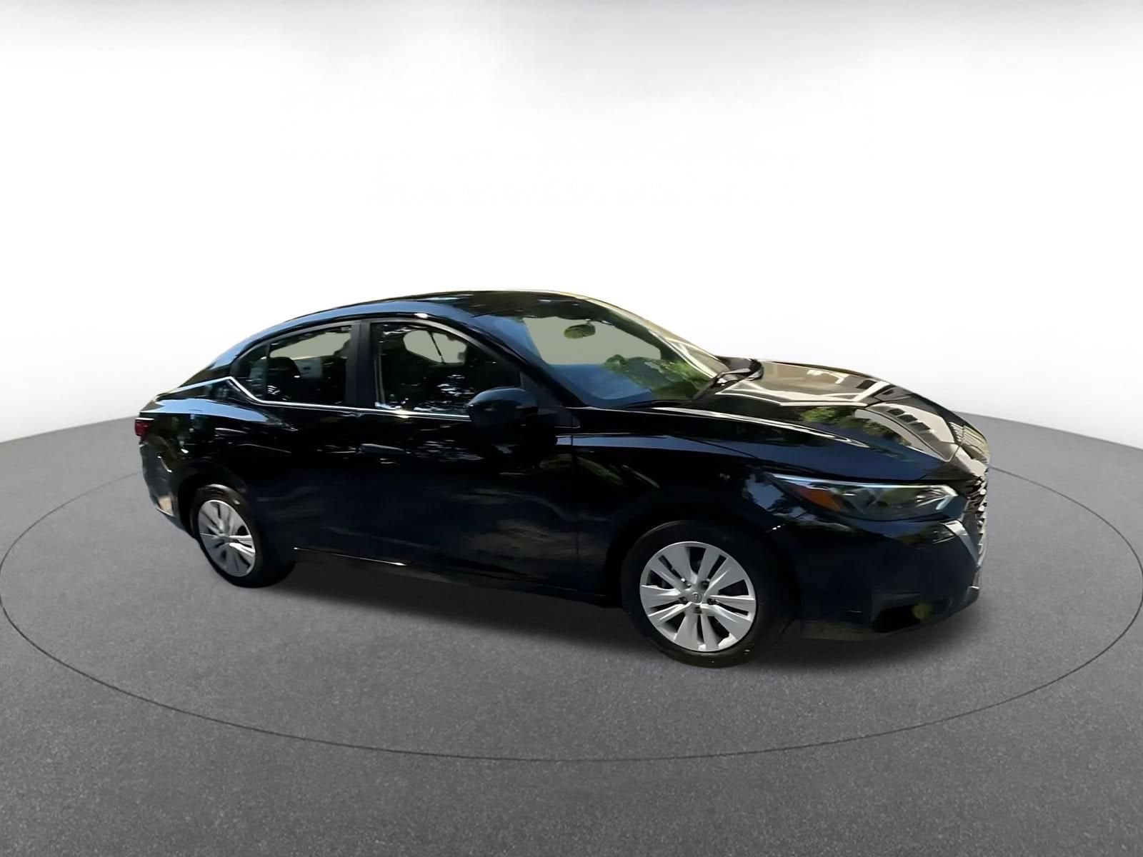 Thumbnail: 2025 Nissan Sentra - 2