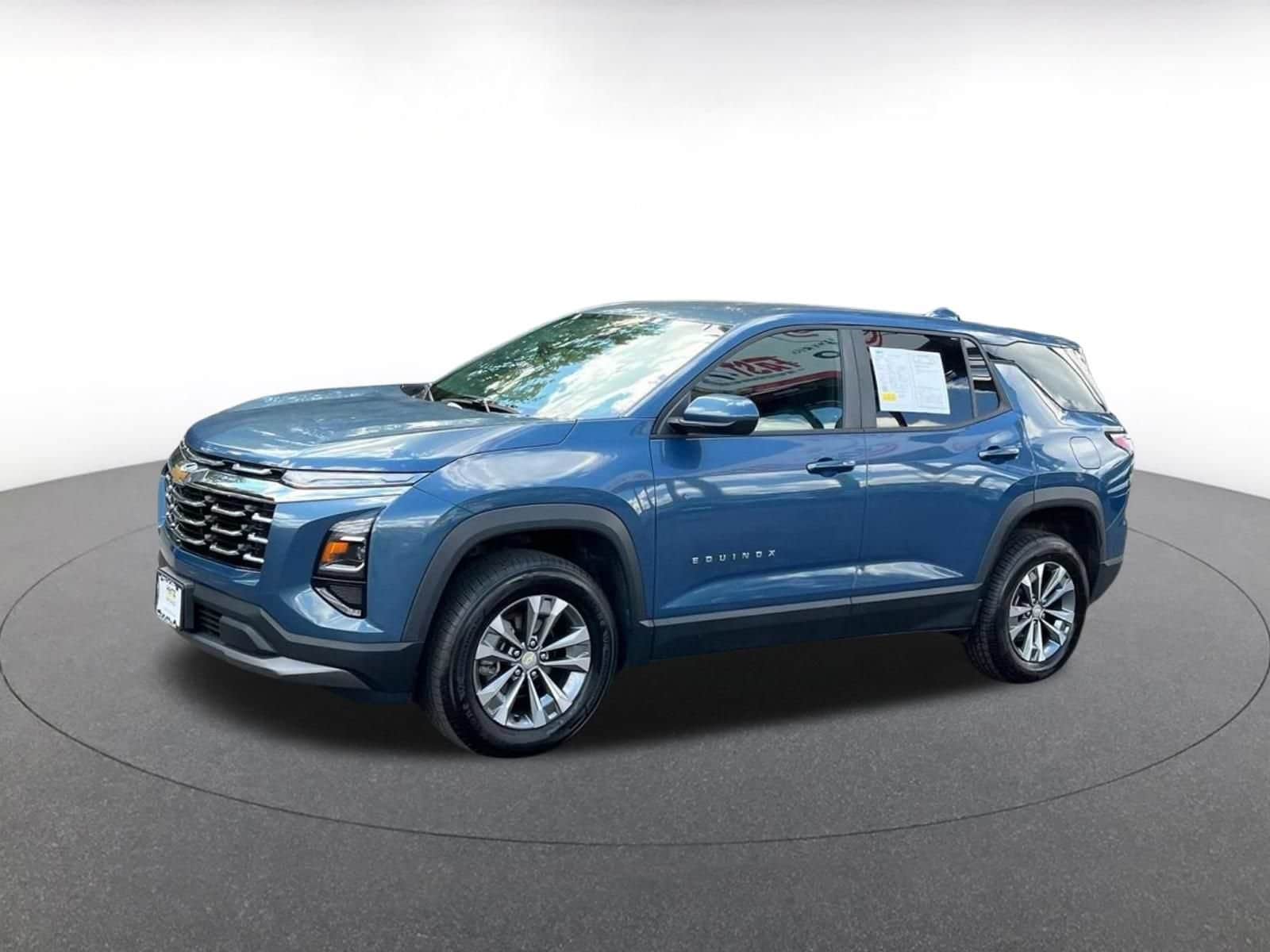 Thumbnail: 2025 Chevrolet Equinox - 6