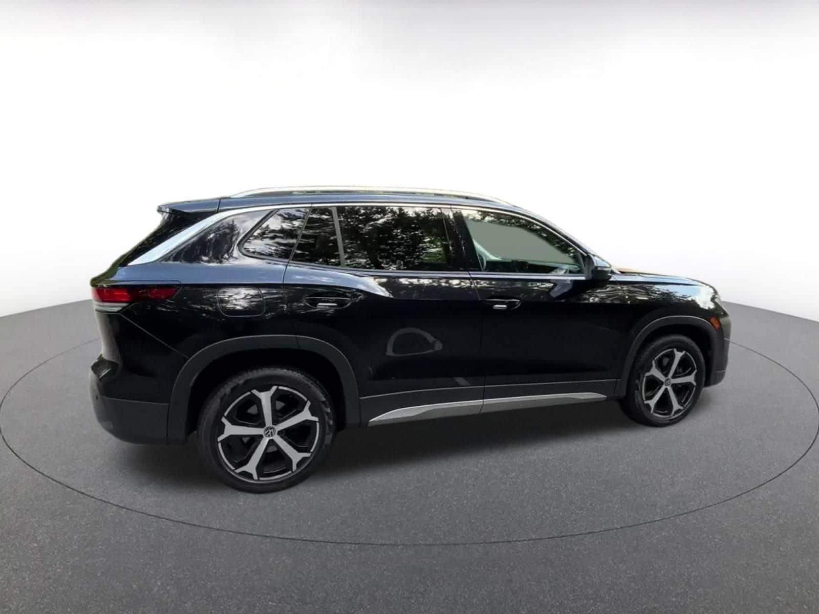 Thumbnail: 2026 Volkswagen Tiguan - 15