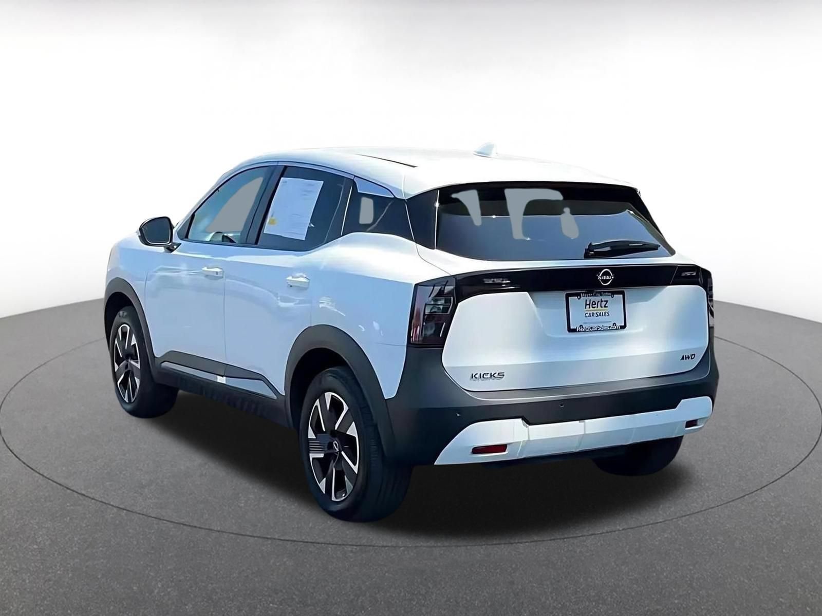 Thumbnail: 2025 Nissan Kicks - 10
