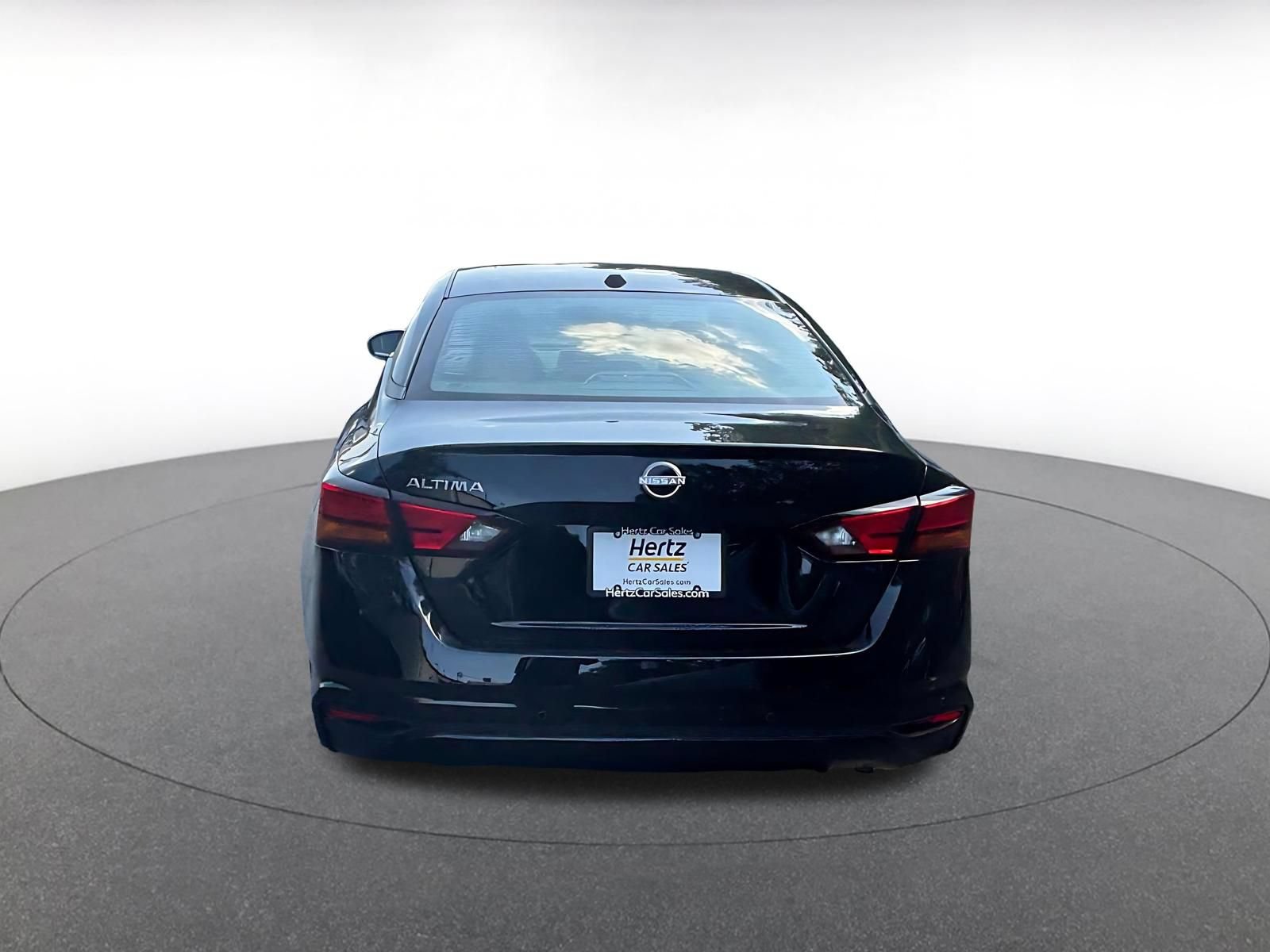 Thumbnail: 2025 Nissan Altima - 21