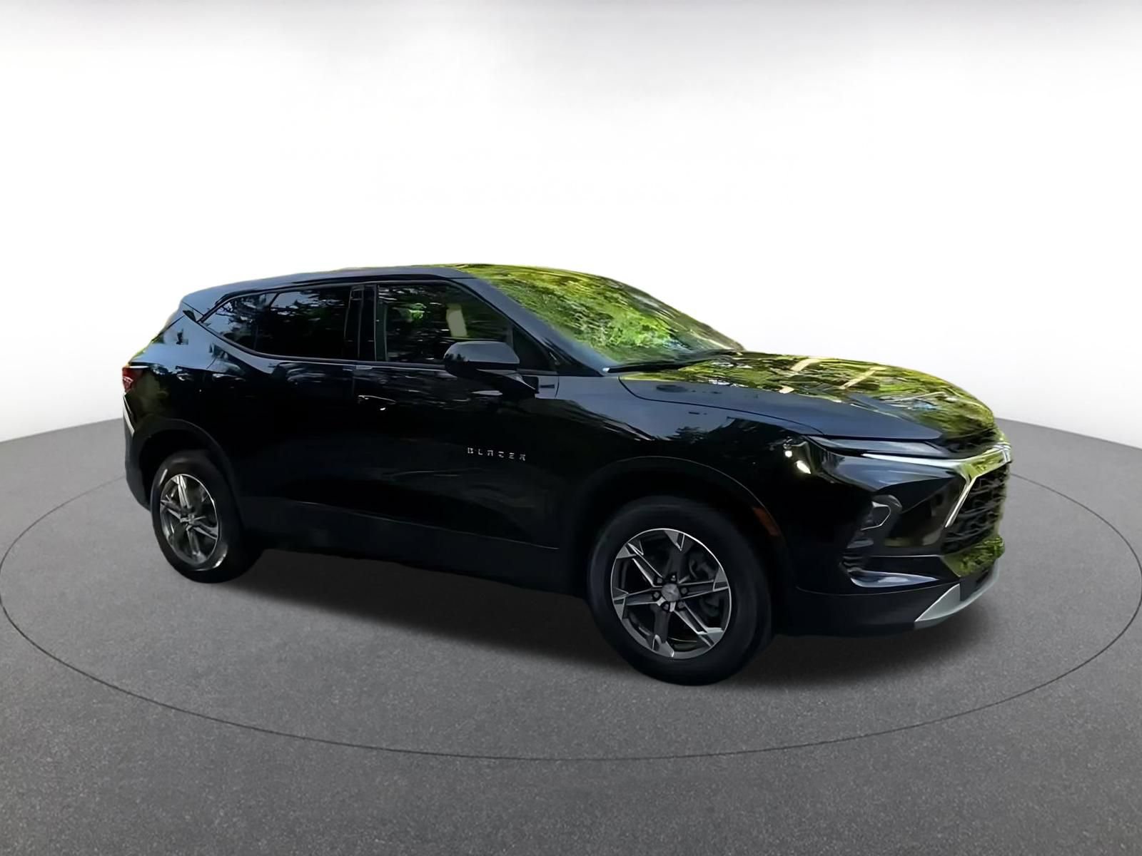 Thumbnail: 2026 Chevrolet Blazer - 2