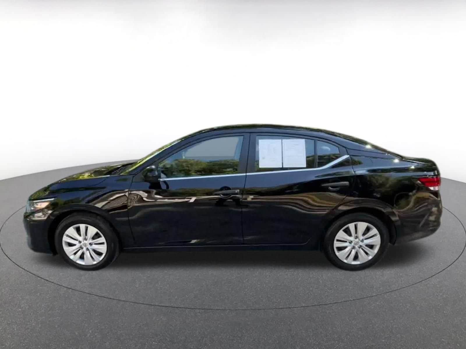 Thumbnail: 2025 Nissan Sentra - 8